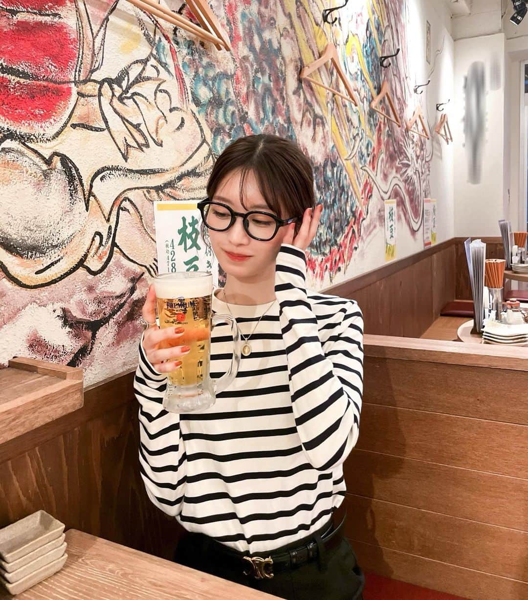 小室安未のインスタグラム：「たまにはビールと🤳🍺  ♡」
