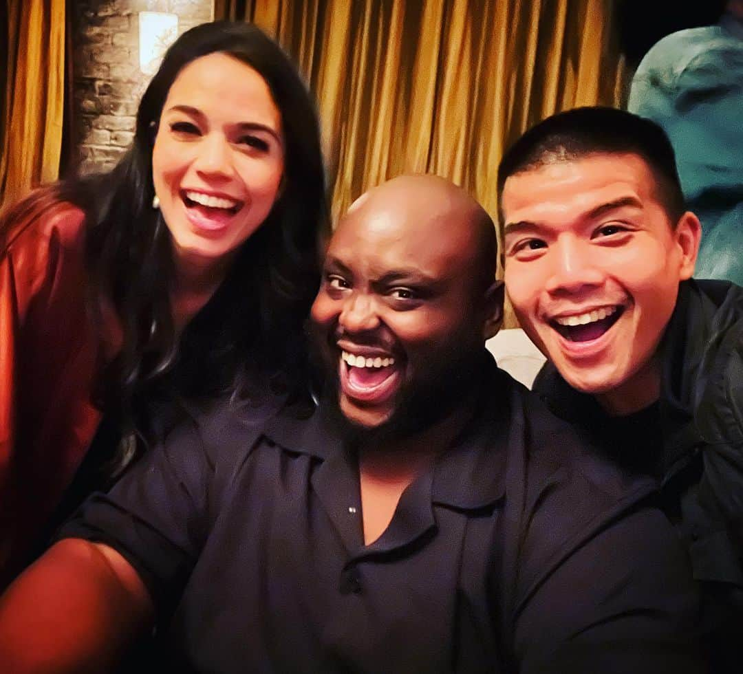 テリー・レオンさんのインスタグラム写真 - (テリー・レオンInstagram)「An @aladdin reunion tonight with my Princess @ariellejacobs & Genie @majorattaway to watch our friend @theejuwan at @sohohouse do the damn thang!!! WERQ! 🧞‍♂️ #agrafam」10月10日 12時27分 - tellyleung