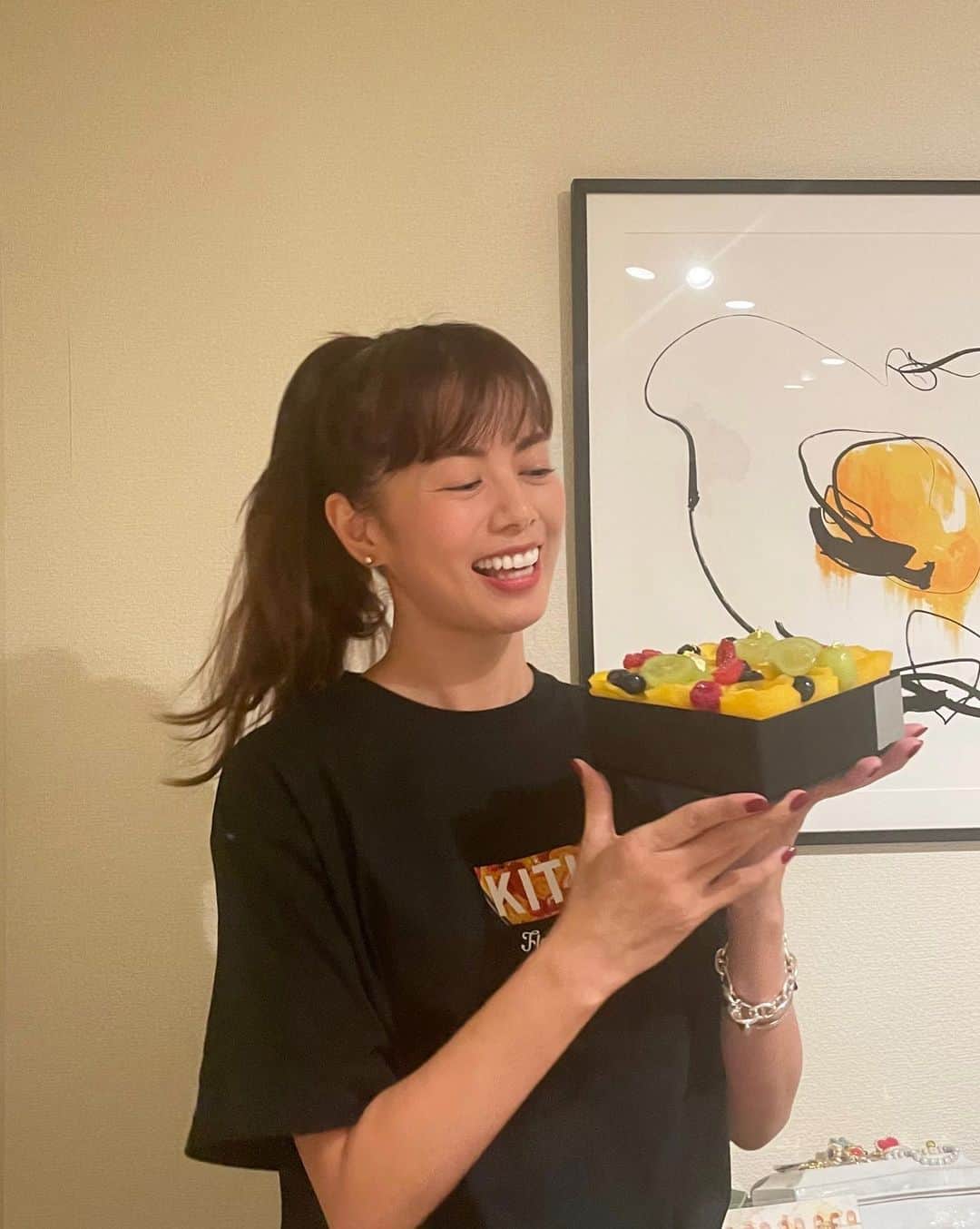 中林美和さんのインスタグラム写真 - (中林美和Instagram)「私が出かけている間に、 花音が初めて作ってくれたミートソースのペンネ♡ めちゃくちゃ美味しくて感動！！！👏 Kith×été×Disneyのコラボケーキも一緒に♡ 美味しいって、ほんと幸せ♡  #食欲の秋 #我家のパスタはグルテンフリーです #roomに載せてます」10月10日 12時39分 - miwanakabayashi