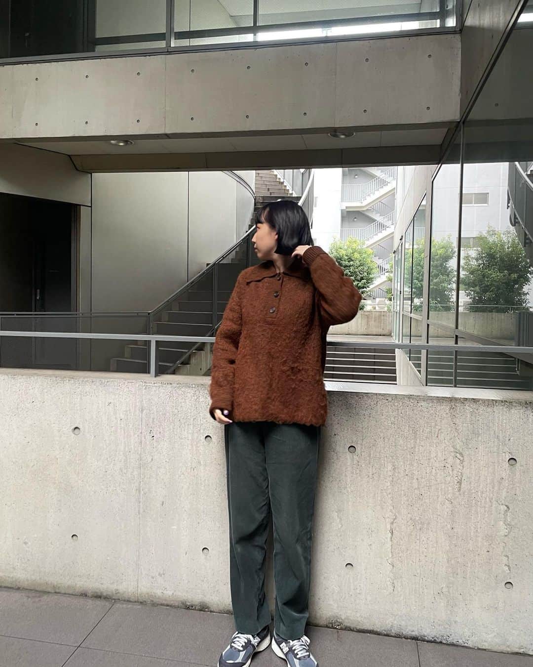 勝田里奈さんのインスタグラム写真 - (勝田里奈Instagram)「@i_am_takahashi × @american_rag_cie 🧶  急に寒くなったからニット着れた🫶🏻 ニット1枚でちょうどいい気温好きです  この前の高橋さんのコラボアイテムもこのニットもめちゃくちゃ可愛くて、高橋さんの作るもの全部可愛くてすごくお気に入り😆  素敵なお洋服をありがとうございました🫶🏻」10月10日 13時09分 - rinakatsuta