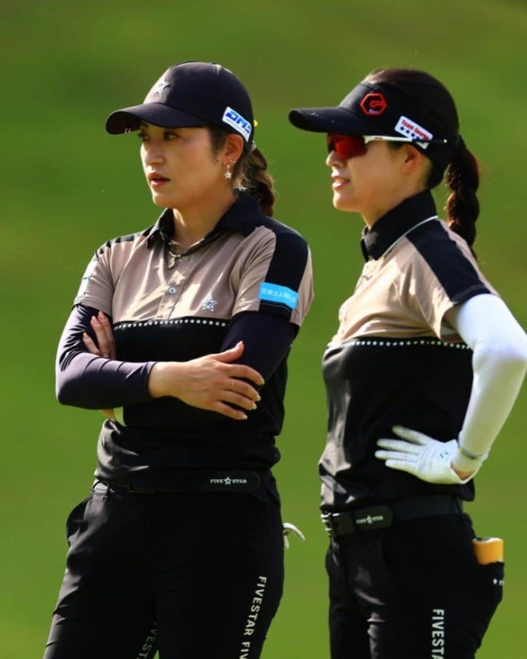 兼岩美奈さんのインスタグラム写真 - (兼岩美奈Instagram)「" センコーグループLADY GO CUP⛳️ この試合はチーム戦で2人で交互に打っていきます❤️‍🔥 宅島美香さんとペアを組ませて貰い3位でした(^^)  ペア戦は初の経験なので、前日はドキドキが高まりすぎてなかなか寝付けませんでしたがw🥱🫧 18ホールがあっという間で、安定感抜群の宅島先輩とのペアは心強く緊張感がある中で試合ができて最高に楽しかった~☺️‼︎次はもっと貢献できるようリベンジしたいな✊✨  素晴らしい大会を開催して頂きました センコーグループホールディングス様、蒲生ゴルフクラブ様 この試合の発起人となってくださった有村智恵さん、原江里菜さん。大会に携わってくださった方々、 本当にありがとうございました❣️ . . . #LADYGO #LADYGOGOLF #センコーホールディングス #蒲生ゴルフクラブ #gtdgolf #fivestar  #voicecaddie」10月10日 13時19分 - kaneiwa_mina