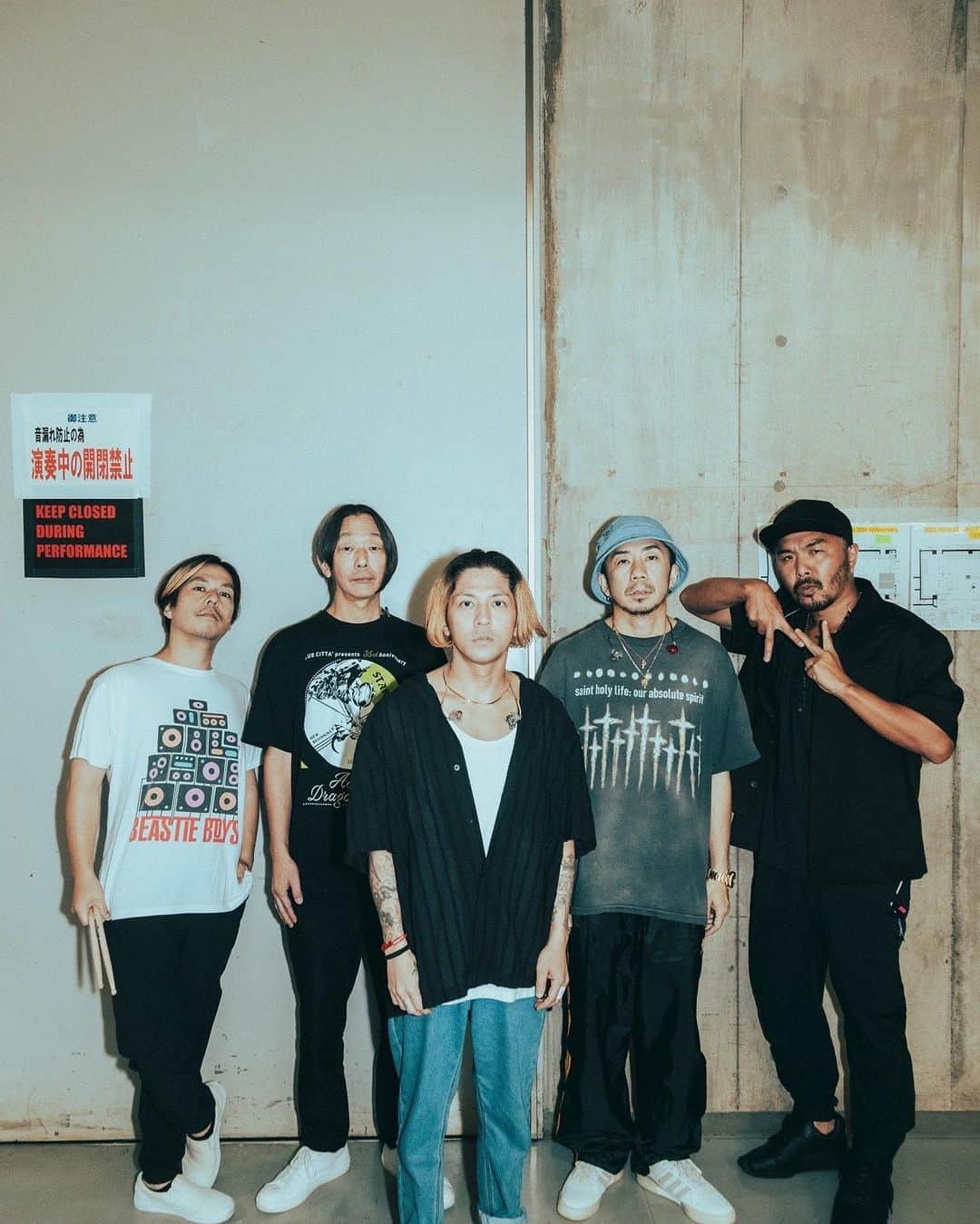 桜井誠のインスタグラム：「2023.10.9 dragonash×AA= CLUB CITTA KAWASAKI 35th ANNIVERSARY photo by @nekoze_photo  #dragonash #AA=」