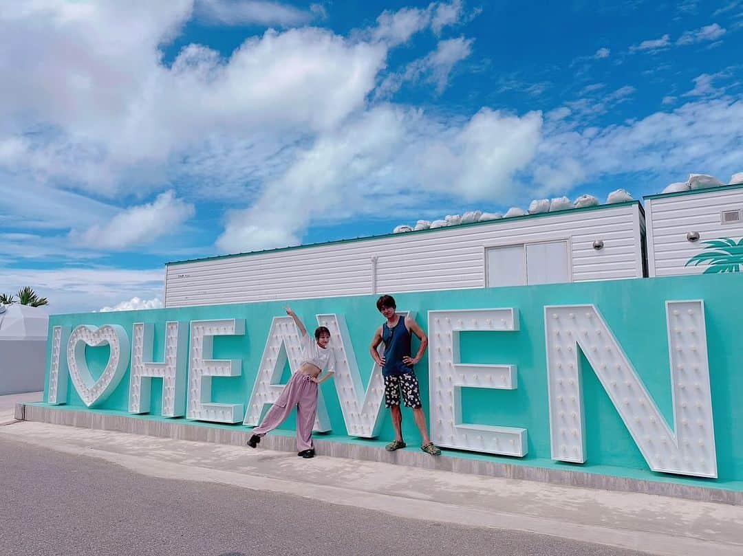 杉浦太陽さんのインスタグラム写真 - (杉浦太陽Instagram)「伊良部島のグランピング旅行✈️ @heaven_irabu が最高の空間でした✨✨✨  沖縄はまだまだ夏は終わってなかった☀️ 施設も食事も星空🌌も最高なので✨是非っ🏝️  @heaven_irabu  #伊良部島 #グランピング #宮古島から橋を渡ると伊良部島  #pr」10月10日 14時27分 - sugiurataiyou_official