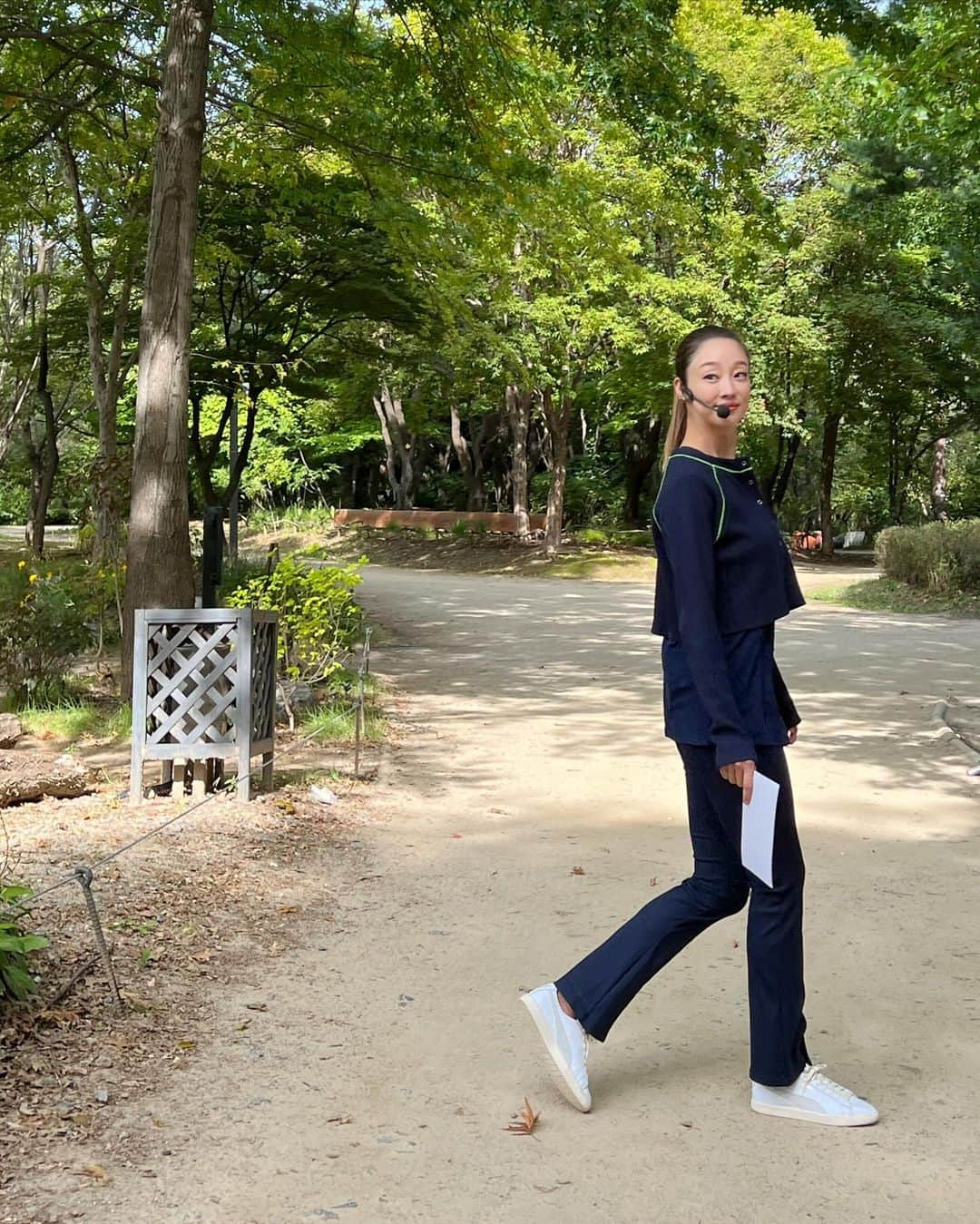 チェ・ヨジンさんのインスタグラム写真 - (チェ・ヨジンInstagram)「Seoul Wellness week 2023🌱 도심속의 자연서울숲에서 요가 플래쉬몹을 서울 시민들과 함께하며 좋은 에너지를 나누고 왔어요 K뷰티 체험도 할수 있는 웰니스위크와 함께 서울 여행을 해보아요! . #서울웰니스위크 #서울시 #서울관광재단  #나일로라  #서울에디션23  #k뷰티 #seouledition23  #서울웨딩관광문화교류협회  #서울뷰티웨딩관광협회 #이유스타일웨딩 #seoulmysoul   @k_beauty_seouledition23 @jungmi_doit」10月10日 15時11分 - yjyjyjyjyj_yj