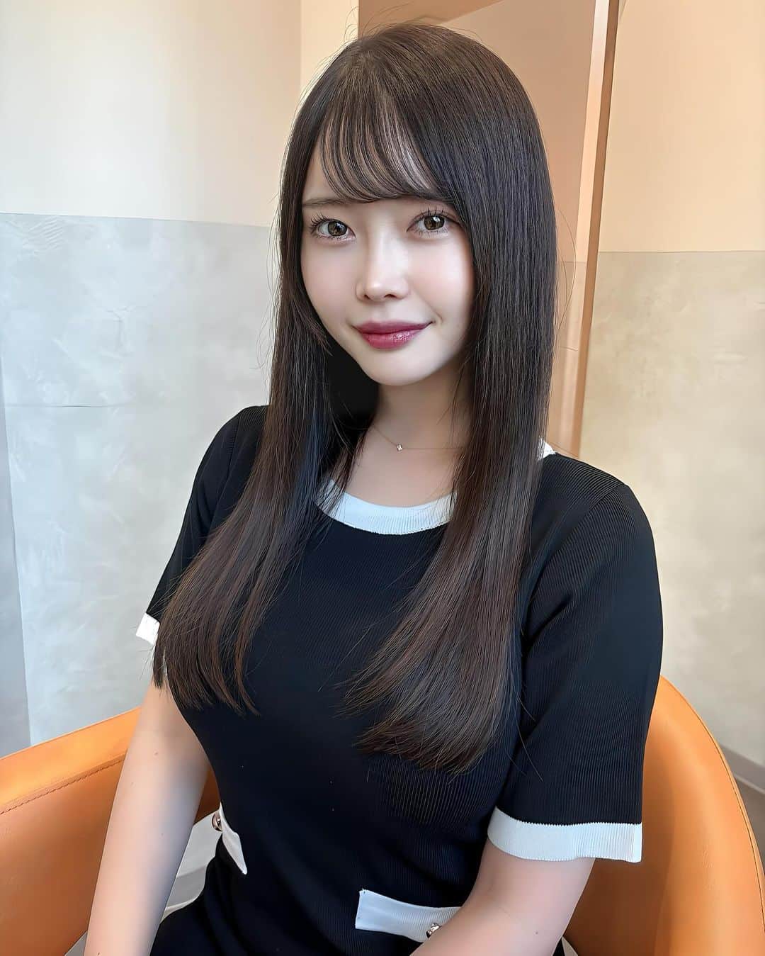 のインスタグラム：「トリートメントしていただきました✨ @kenzo.hair さんいつもサラサラにしてくださってありがとうございます😊💕  #美容室#トリートメント」