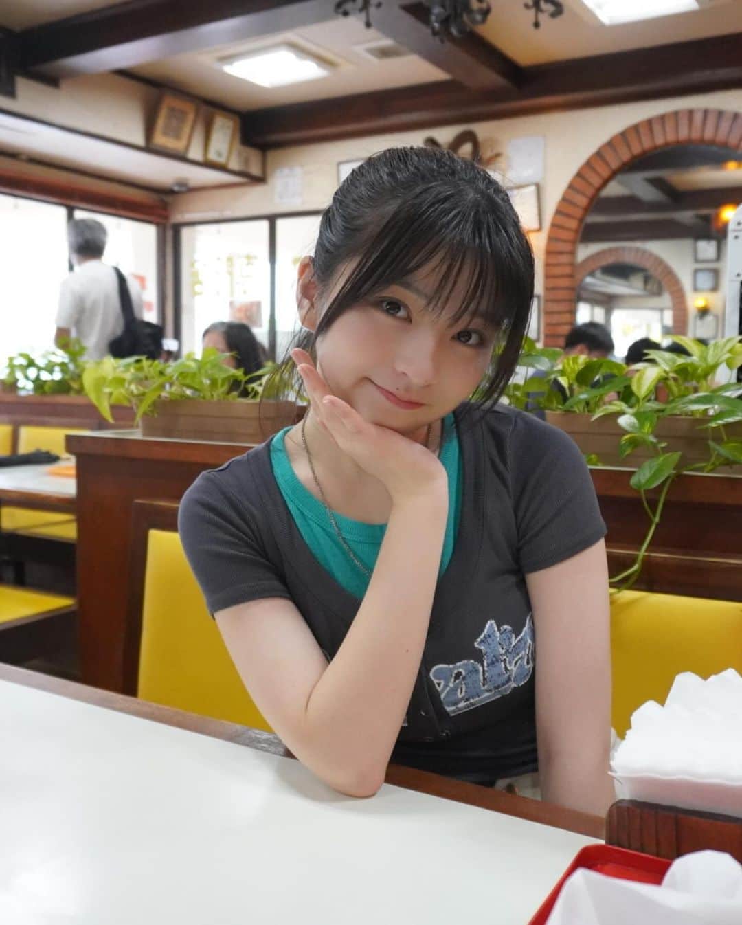 佐々木ほのかのインスタグラム：「🌺🌺」