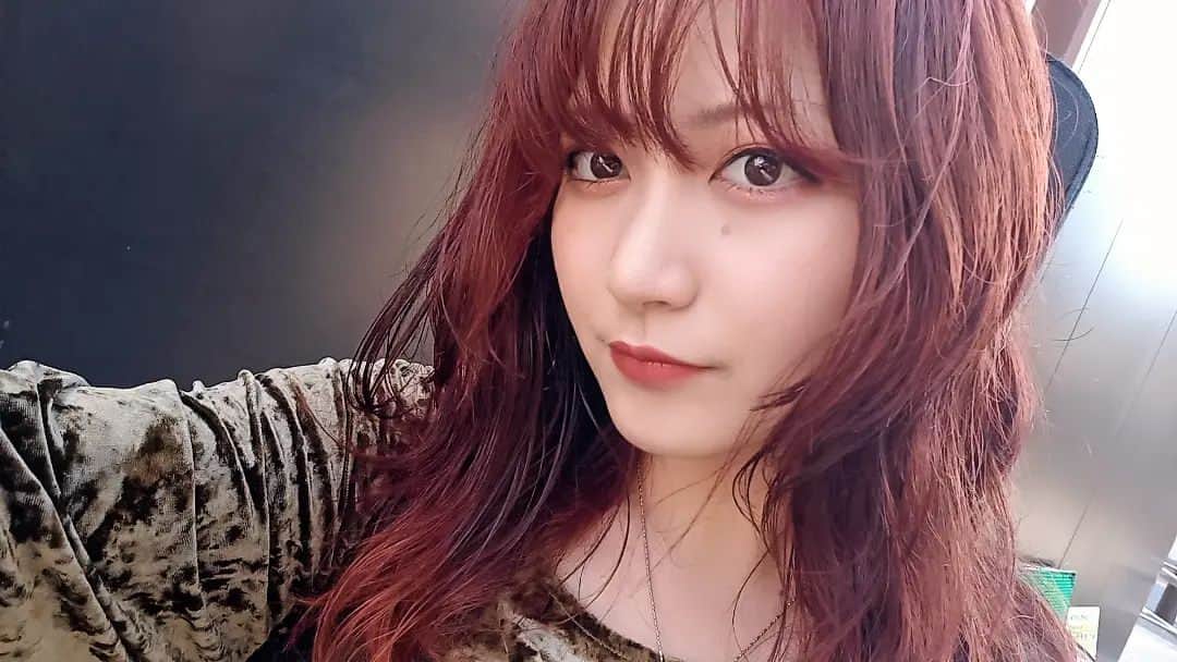 森木レナのインスタグラム：「今日の17時～19時、鎌倉FMで生放送！ DJ海潤さんとお送りするラジオ「シーサイドカフェ828」  メッセージテーマは「秋の味覚」  食べ物以外の秋の話も待ってます！よろしく！！  @djkaijun_i_like_coffee  #鎌倉 #Kamakura #kamakurajapan」