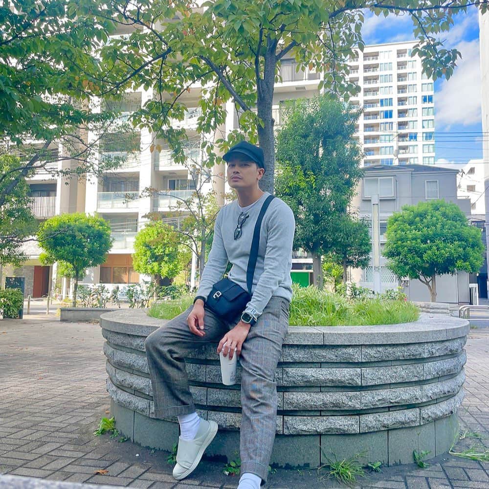 舘野将平のインスタグラム：「秋晴れ🍂🍁🤎  2023.10.10  #秋 #🤎 #ootd」