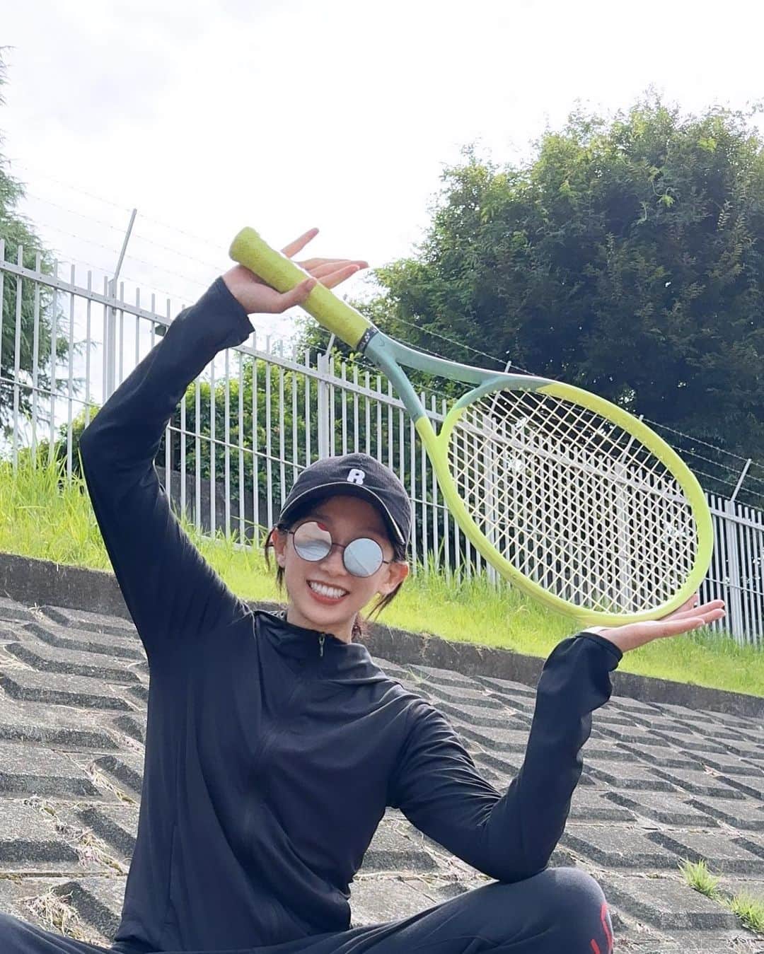 梨衣名さんのインスタグラム写真 - (梨衣名Instagram)「スポーツの秋🍂🧘🥋🎾  #pilatesfit  #tennis  #martialartsgirl」10月10日 16時13分 - leena3.1415926