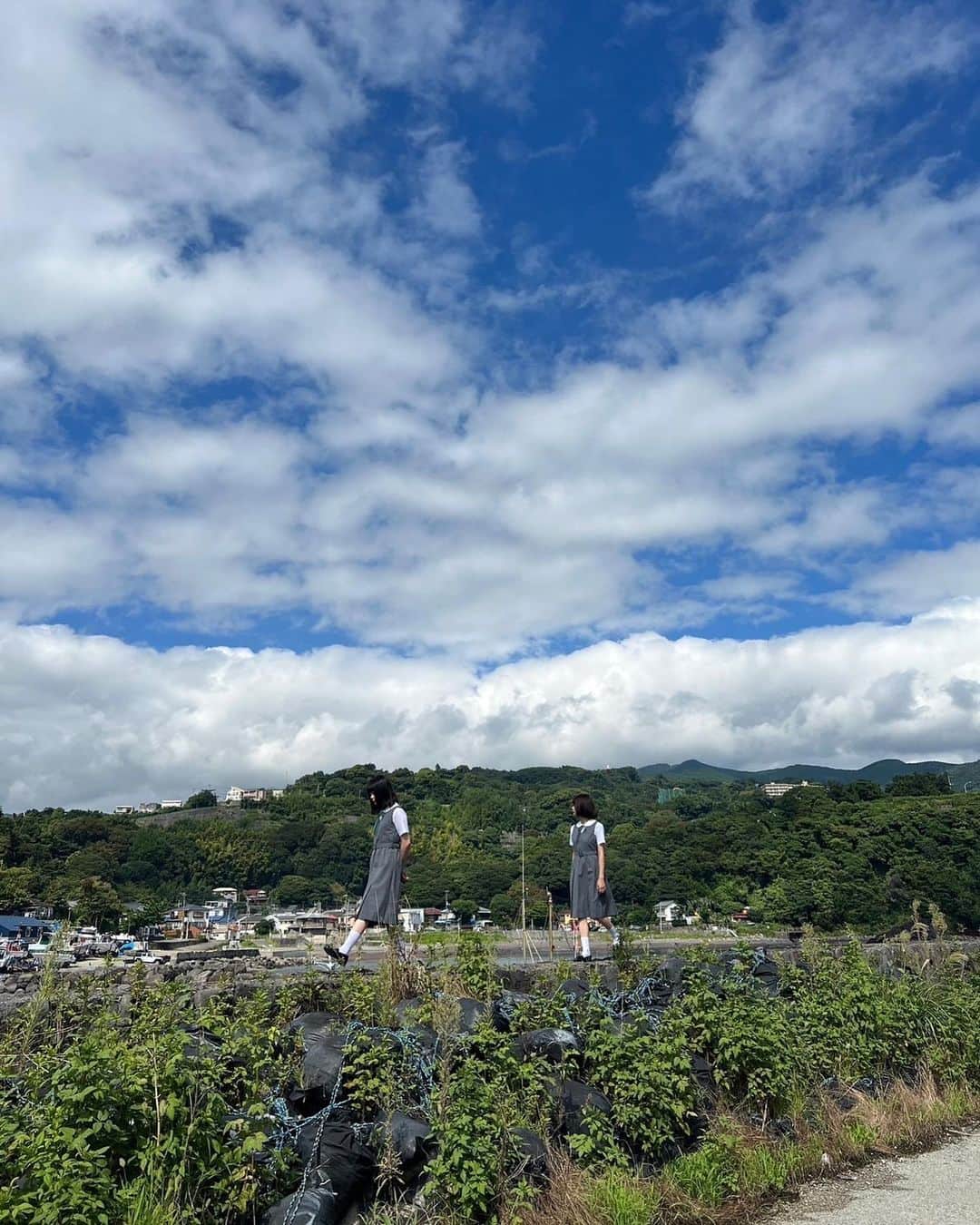 葵うたのさんのインスタグラム写真 - (葵うたのInstagram)「ビッケブランカ「Bitter」MUSIC VIDEO オフショットです☁️☁️☁️  #ビッケブランカ  #ビッケBitter」10月10日 21時00分 - utano_aoi_