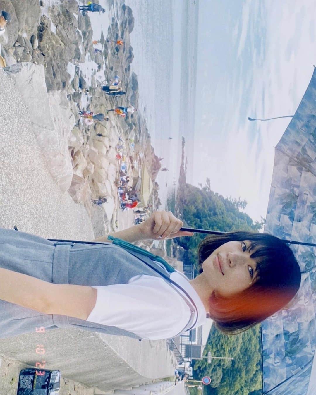 葵うたのさんのインスタグラム写真 - (葵うたのInstagram)「ビッケブランカ「Bitter」MUSIC VIDEO オフショットです☁️☁️☁️  #ビッケブランカ  #ビッケBitter」10月10日 21時00分 - utano_aoi_