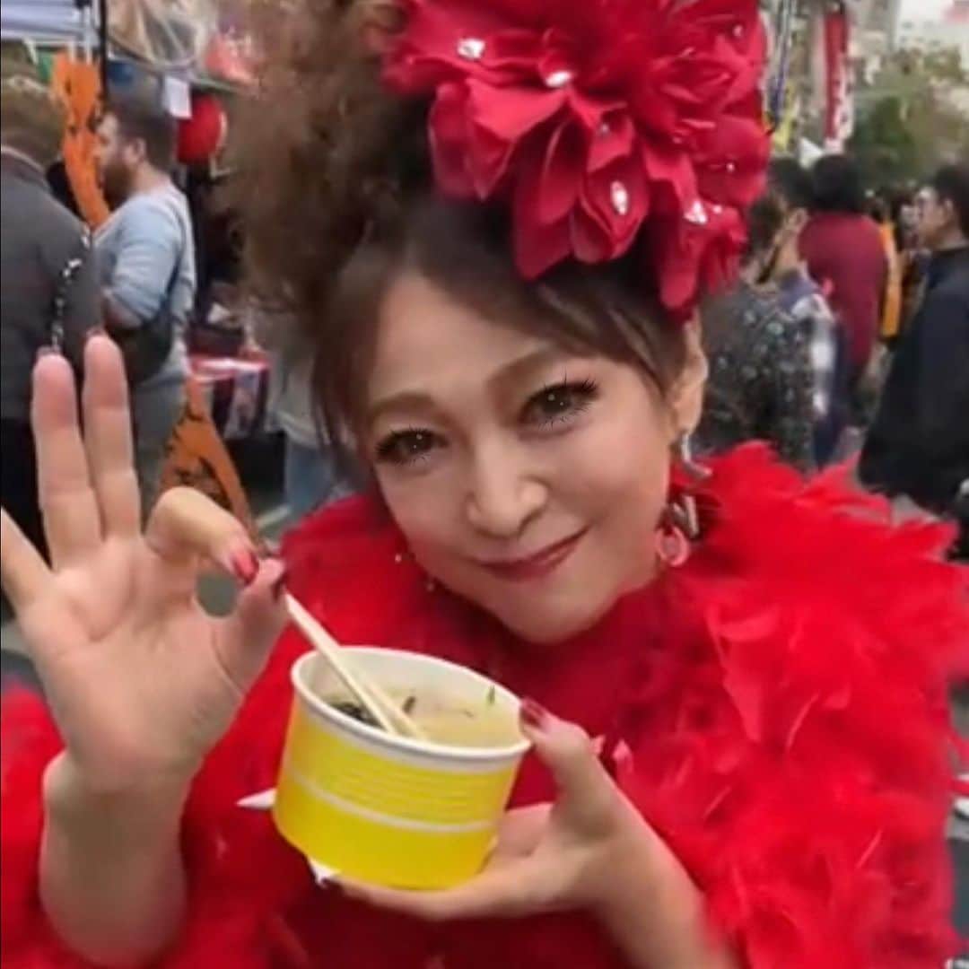 原めぐみさんのインスタグラム写真 - (原めぐみInstagram)「（原めぐみofficial） JAPAN FESTIVAL  　　at Broadway in N.Y 出演ついでに遊んできました‼️  #japanfestival  #japanesefood  #broadway  #ramen  #ny #megumihara  #japanessinger  @meguming.h」10月10日 16時41分 - meguming.h