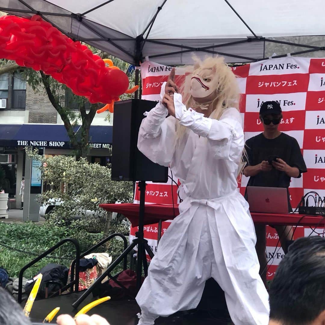 原めぐみさんのインスタグラム写真 - (原めぐみInstagram)「（原めぐみofficial） JAPAN FESTIVAL  　　at Broadway in N.Y 出演ついでに遊んできました‼️  #japanfestival  #japanesefood  #broadway  #ramen  #ny #megumihara  #japanessinger  @meguming.h」10月10日 16時41分 - meguming.h