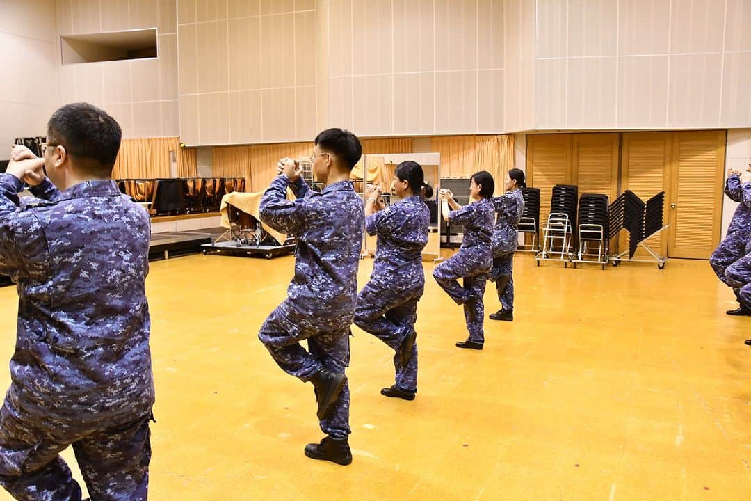 海上自衛隊さんのインスタグラム写真 - (海上自衛隊Instagram)「今回は #自衛隊音楽まつり に向け着々と準備を進める #海上自衛隊 #東京音楽隊 からのレポートです！  #こちら自衛隊音楽まつり広報室 @ModJapan_jp @JGSDF_pr @JASDF_PAO」10月10日 17時00分 - jmsdf_pr