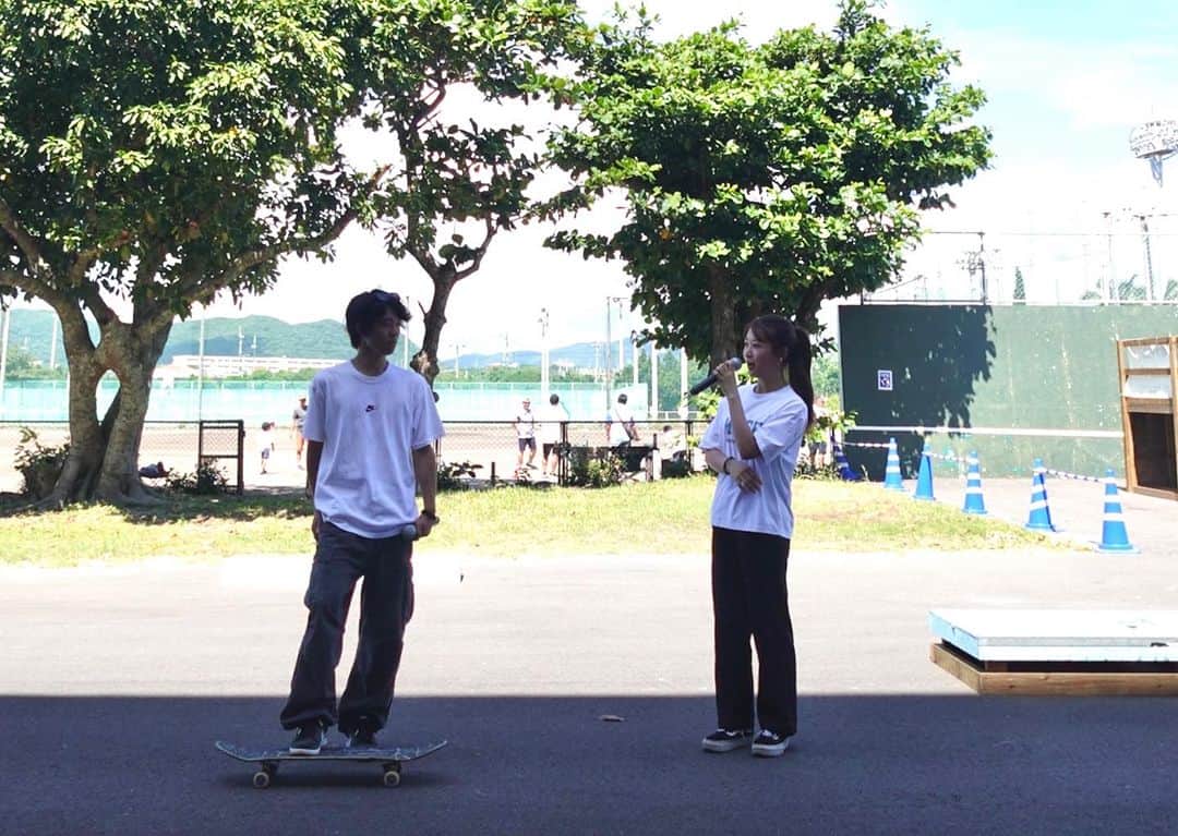 早川優衣のインスタグラム：「石垣島で行われた２つのイベントに呼んでいただきました！  トークショーを終えたあと、BMXやってみたい！と言に来てくれた石垣島の女の子や、ストライダーキッズたちがいました！  石垣島にはBMXを乗れる場所がない、ということが現実だけど、それでもBMXをしたい人がいるという事実はとても嬉しかったです🚲☺️  そんな子が挑戦できる環境や、新しい夢を見つけるお手伝いを、少しでも出来たら良いなと強く思いました🔥  石垣島の皆様、現地でお世話になった皆様、ありがとうございました！！  ps: シンプルに石垣島最高すぎました！🤤 石垣島でBMX乗って 練習が終わったらビーチ行ったり、綺麗な星空見たり、美味しいご飯食べたり、、。 そんなこと出来たら、本当に最高だなぁと思いました🏝️ また石垣島投稿します笑 : #石垣島 #BMX #MOVESPORT」