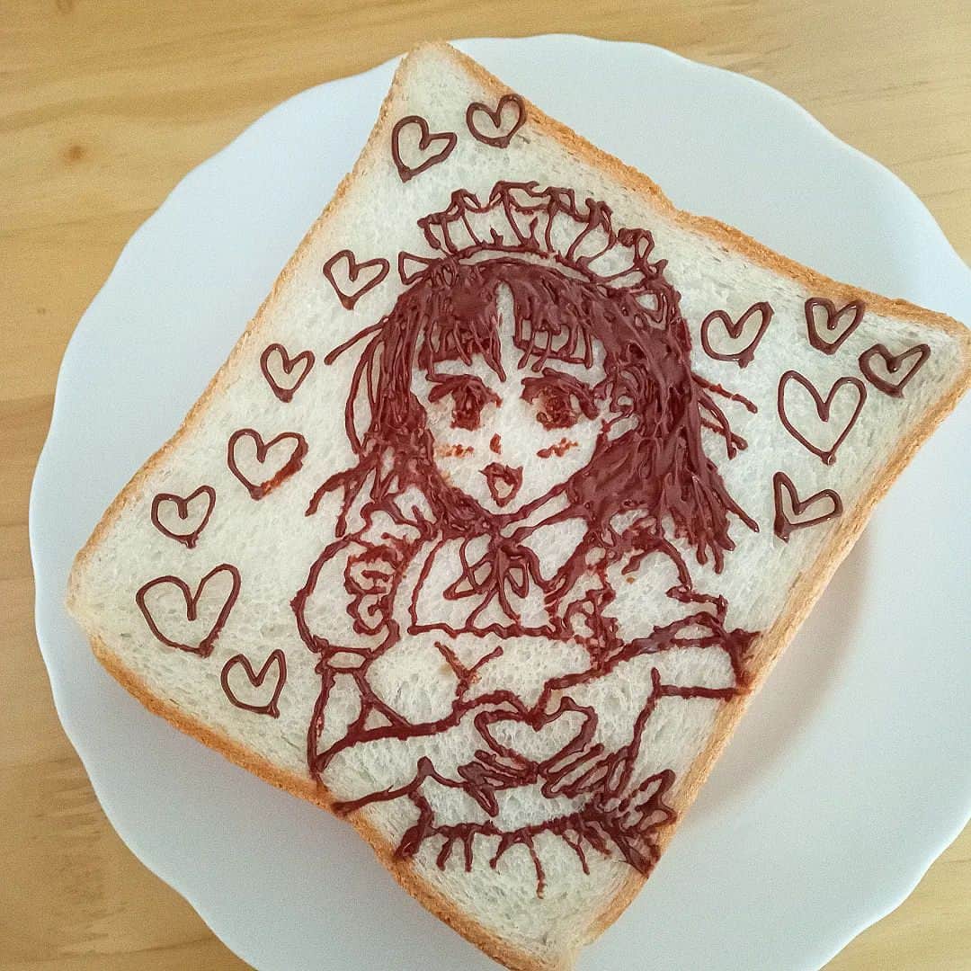 sweet_strawberryのインスタグラム：「【十月十日】→【萌】 10月10日は「#萌えの日 」 🍞御主人様〜萌え萌えキュン👯🫶💕 · #うちカフェ#お家カフェ#カフェメニュー#メニュー#萌え#萌え萌えきゅん#手ハート#ハートポーズ#一発描き#トーストアート#フードアート#デコフード#チョコペン#トーストアレンジ#アイシング#朝ごぱん#日々の暮らしを楽しむ#器のある暮らし#角食パン#美味しくいただきました」