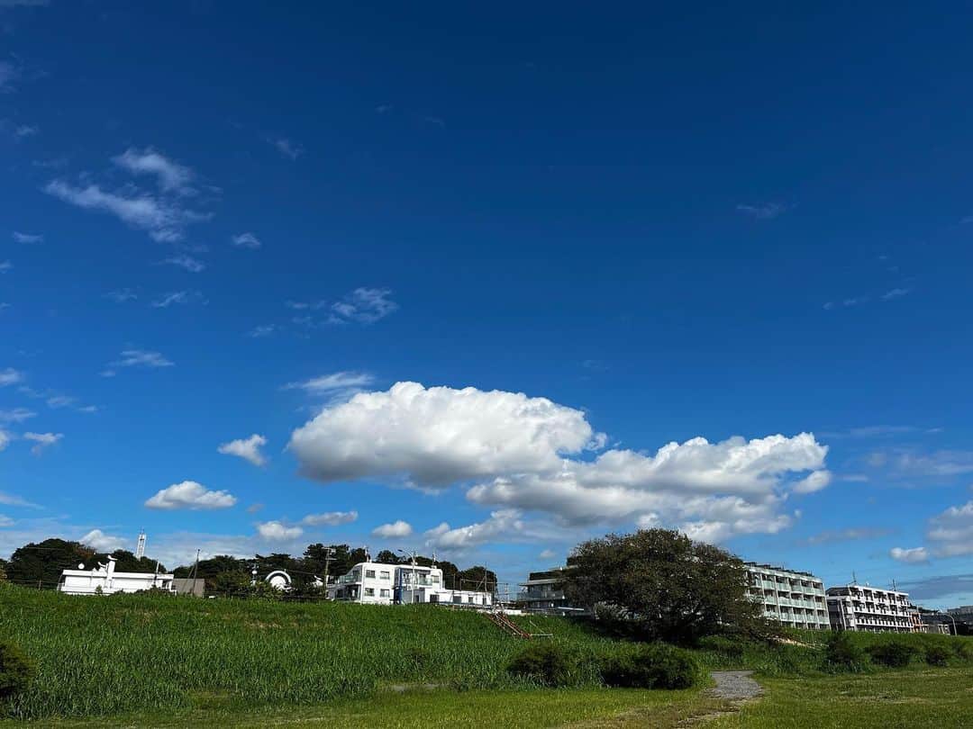 日高里緒さんのインスタグラム写真 - (日高里緒Instagram)「空☀︎  この後豪雨でした。。」10月10日 17時45分 - rio_hidaka