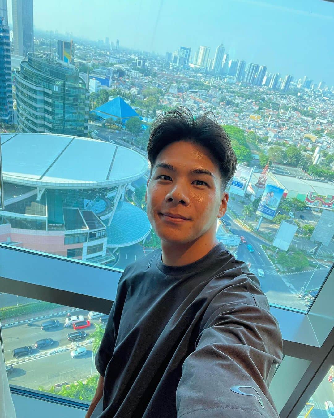 中上貴晶のインスタグラム：「Halo Indonesia 😃🇮🇩🫶🏼  #IndonesianGP #Jakarta」