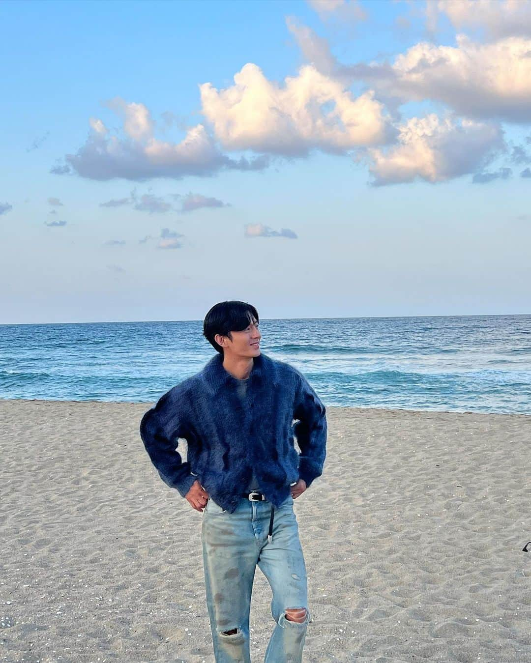 イ・ジフンさんのインスタグラム写真 - (イ・ジフンInstagram)「🌊👕👖#coor_official 2023.10.10」10月10日 18時05分 - 88leejihoon