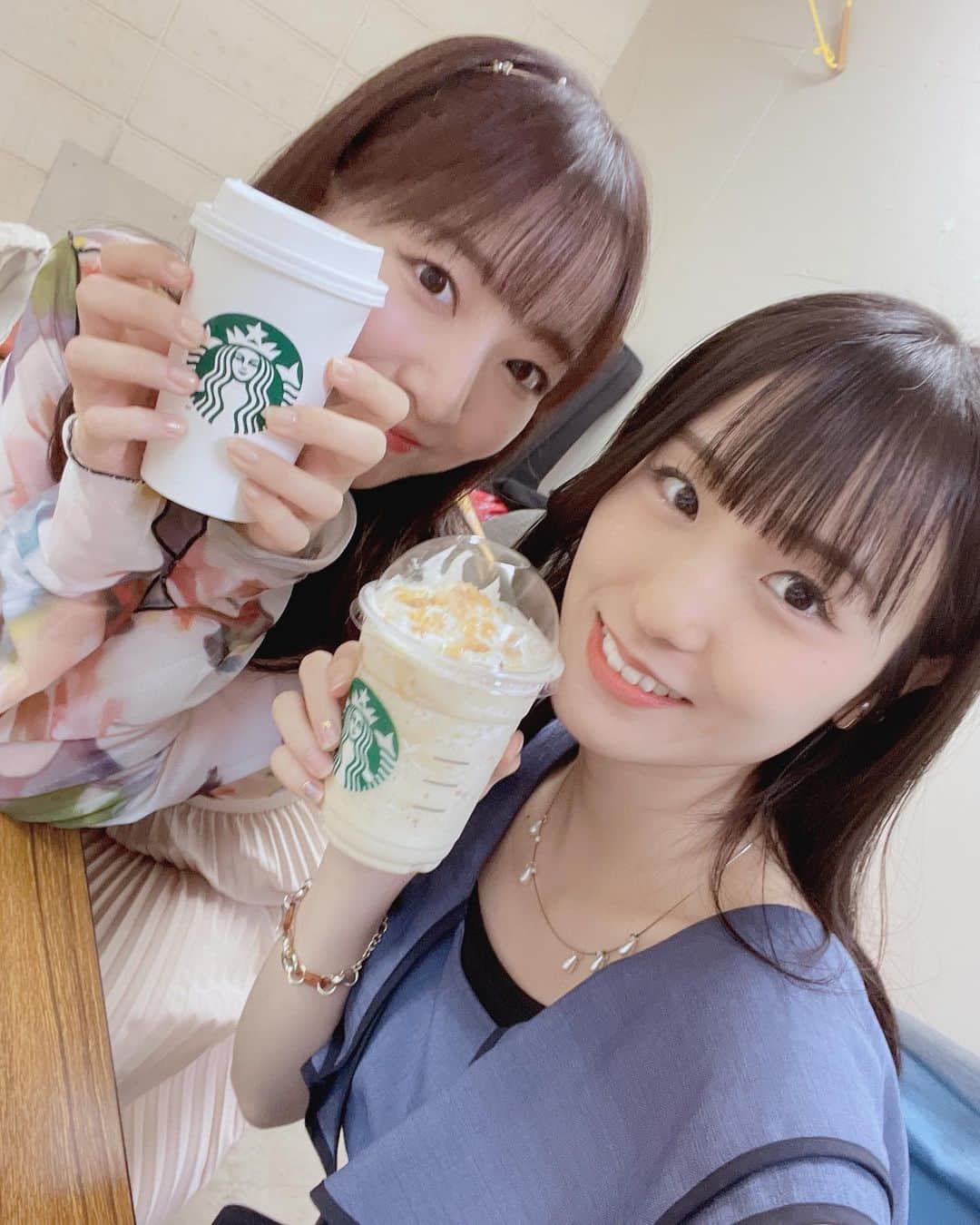 のインスタグラム：「⁡ ⁡ ⁡ 10/28(土)大阪へ行きます！！ 【Bitter & Sweet  Autumn LIVE 2023 in OSAKA 】✩.*˚ ⁡⚠️現在行っているツアーとは別のライブです⚠️  今回は #私が飛行機を嫌いな理由   #雪と花火 の弾き語りや、 反響をいただいたカバー曲も✨ ⁡ 現在チケット販売中❣️ 14:30公演▶︎t.livepocket.jp/e/x_on4 17:30公演▶︎t.livepocket.jp/e/82ron ⁡ ⁡ ⁡ ⁡ ⁡ ⁡ ⁡  #ビタスイ #わた雪 #bittersweet #田﨑あさひ」
