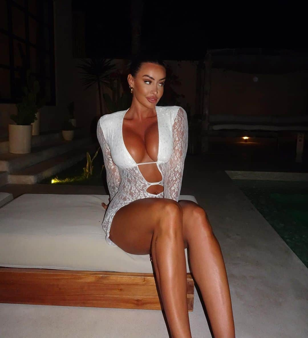 Steph Paccaのインスタグラム：「last night @villamahuwabali 🥰 evenings here are so beautiful」