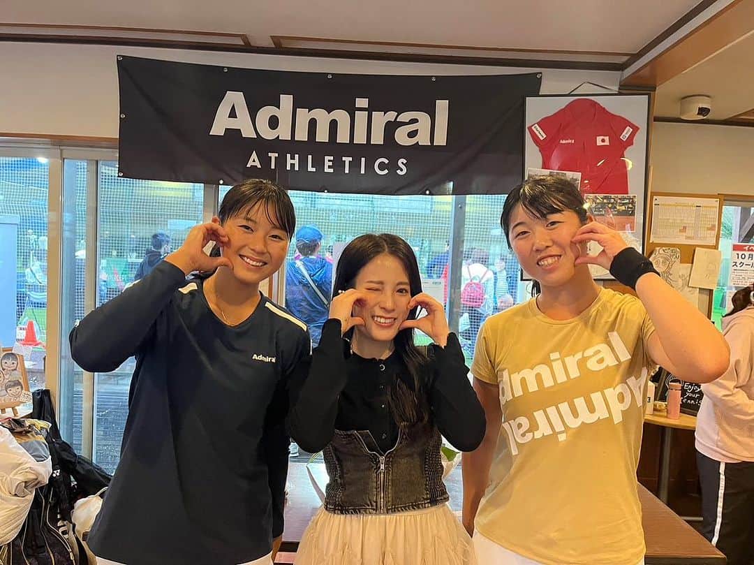 佐藤久真莉さんのインスタグラム写真 - (佐藤久真莉Instagram)「🎾CSJ大感謝祭🎾⁣ ⁣ 雨の中の開催でしたが沢山の方々が参加してくれました！⁣ 大抽選会、ライブ、エキシビジョンマッチ、ストラックアウトなど色々なイベントがありとても楽しかったです！⁣ ⁣ ⁣ #テニス⁣ #テニス女子⁣ #テニスウェア ⁣ #プロテニスプレイヤー ⁣ #スポーツ ⁣ #スポーツウェア ⁣ #スポーツ女子 ⁣ #武内総合会計⁣ #富士薬品 ⁣ #アドミラルアスレ⁣ #吉田歯科クリニック ⁣ #ヨネックス ⁣ #professionaltennis ⁣ #tennis ⁣ #tennisgirl ⁣ #tennisplayers ⁣ #sports ⁣ #admiral」10月10日 18時35分 - himarisato_official