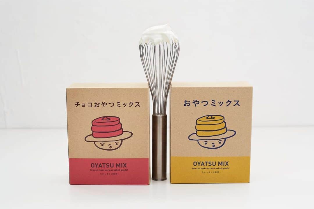 おれは食べて痩せたいのだ。のインスタグラム：「【おやつミックス】 秋らしい日がふえて、あたたかいおやつが恋しくなる季節がきましたね。  明日(10/11)午前11時から、なかしましほさんと一緒に作ったオリジナルのミックス粉「おやつミックス」がほぼ日ストアに再入荷します。  ホットケーキだけではなく、スコーンやクッキーなどいろんなアレンジができるおやつミックスですが、 レシピ集ではNEWレシピ「さつまいも蒸しパン」を本日から公開しています。  なにを作るか迷った時は、ぜひレシピ集を参考にしてくださいね。  ▼おやつミックスレシピ集 https://www.1101.com/n/s/oyatsu_mix_recipes  #なかしましほ さん #おやつミックス #ホットケーキ #ほぼ日 #ほぼ日刊イトイ新聞」