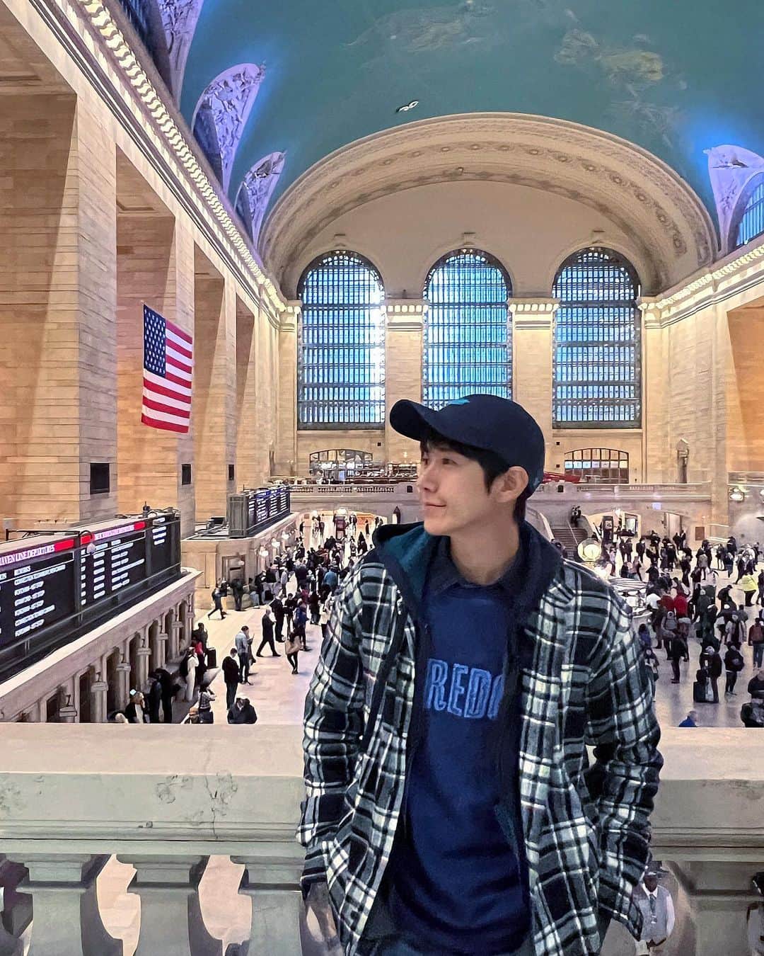 ファン・グァンヒさんのインスタグラム写真 - (ファン・グァンヒInstagram)「Grand Central 기차는 안타고 햄버거만 먹고왔어 🍔」10月10日 18時59分 - prince_kwanghee