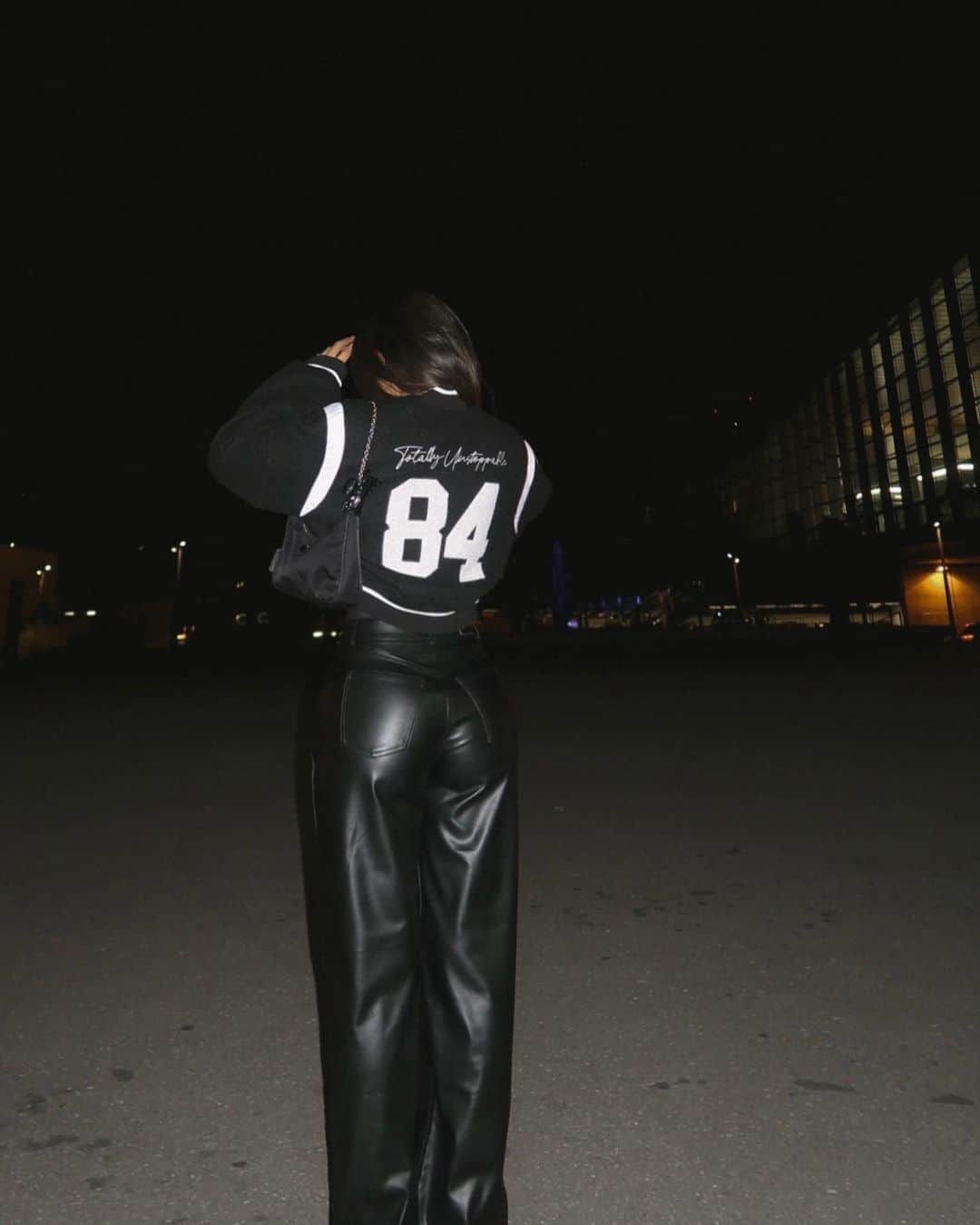 TALLY WEiJLのインスタグラム：「A party from the front & the back 👀🍑 @amigiomara⁠ Jacket 🔎 639870 / SJAPEPAINT-BLKWHI001⁠ Trousers (similar) 🔎 641441 / SPAPULOLA-BLK001」