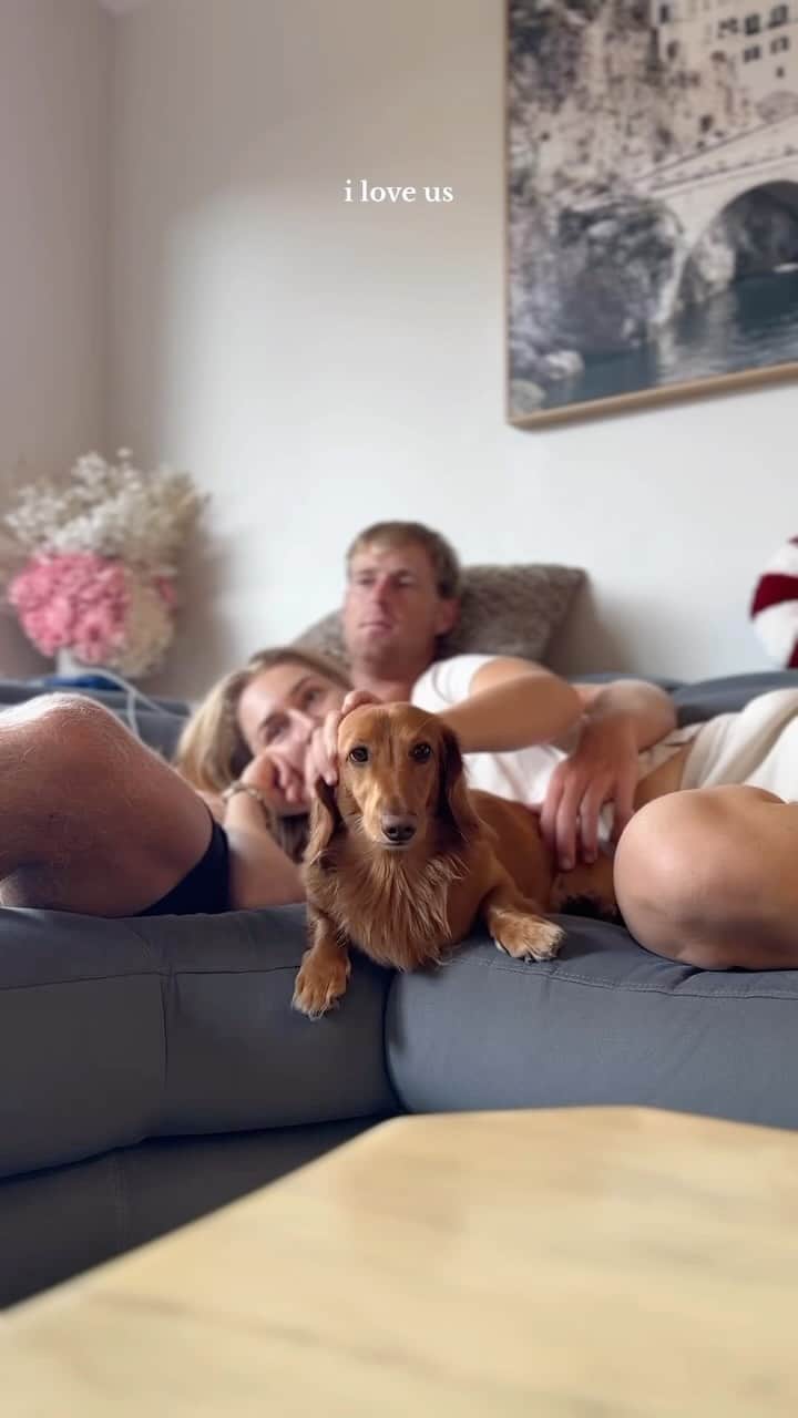 ダリア・ガブリロワのインスタグラム：「hardest thing about being a tennis player 😭😭😭 I miss us so much」