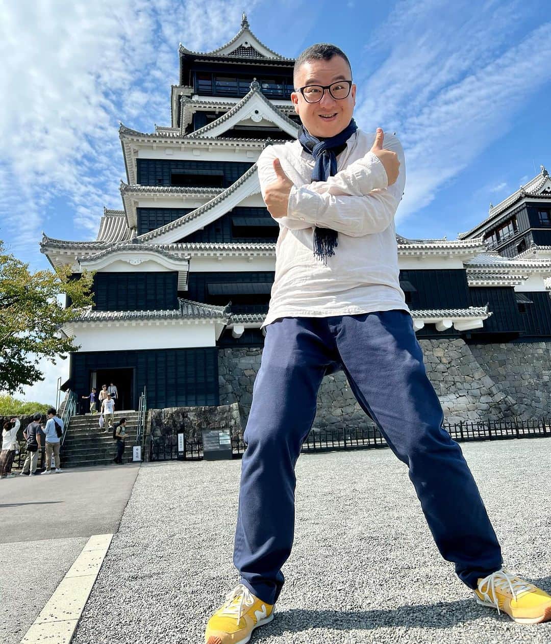 柳家三之助さんのインスタグラム写真 - (柳家三之助Instagram)「熊本城初登城。一番気になったのはあちこちのロゴに使われているあまり上手ではないと思われる熊本城の揮毫をしたのは誰かということでした。#熊本」10月10日 19時10分 - sannosuke