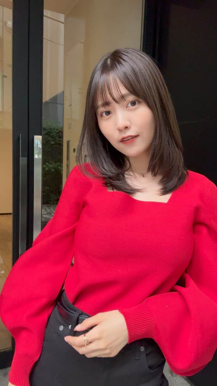 OYAMA KENICHIのインスタグラム：「@chacch1  大切な撮影の前にありがとうございました。 Mint Greige 🎨 #前髪カット #顔まわりカット  #ミディアムヘア  #レイヤーカット #グレージュ #オリーブカラー  #ベージュカラー  #ブラウン #秋カラー」
