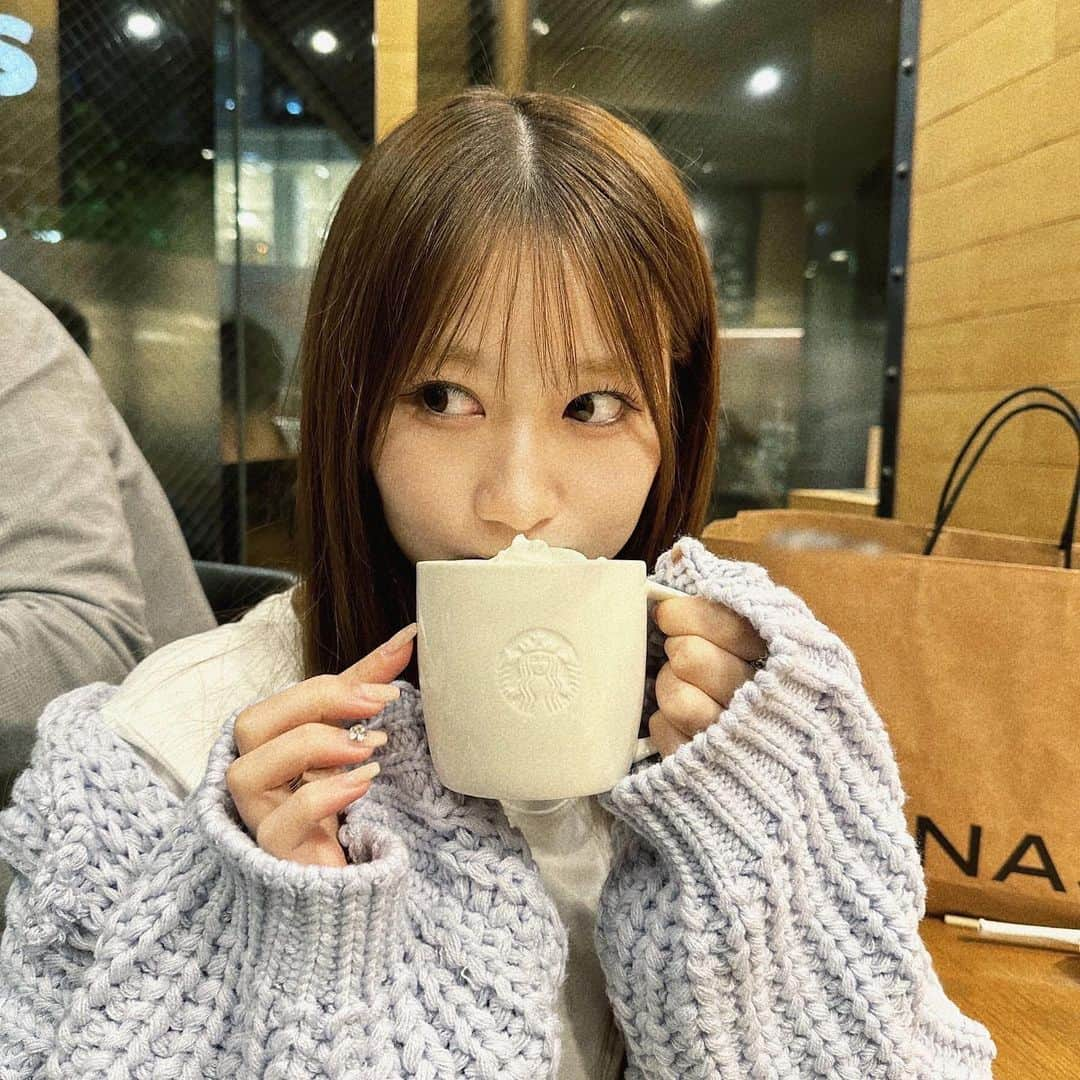 伊藤優絵瑠さんのインスタグラム写真 - (伊藤優絵瑠Instagram)「寒すぎてホット頼んだ日☕️」10月10日 19時49分 - yueruito_1024