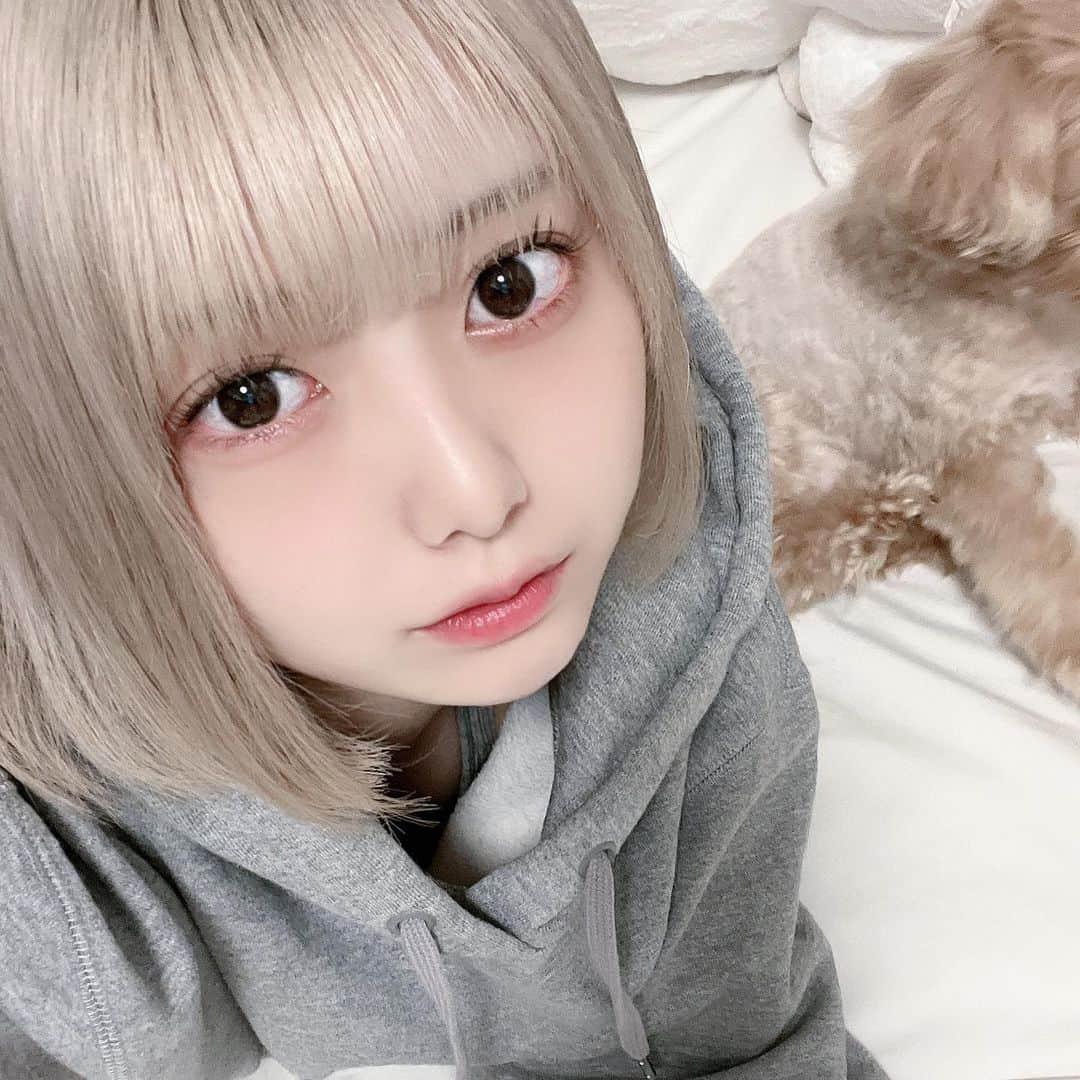 ちなぴぴのインスタグラム：「すっぴん加工（重）」