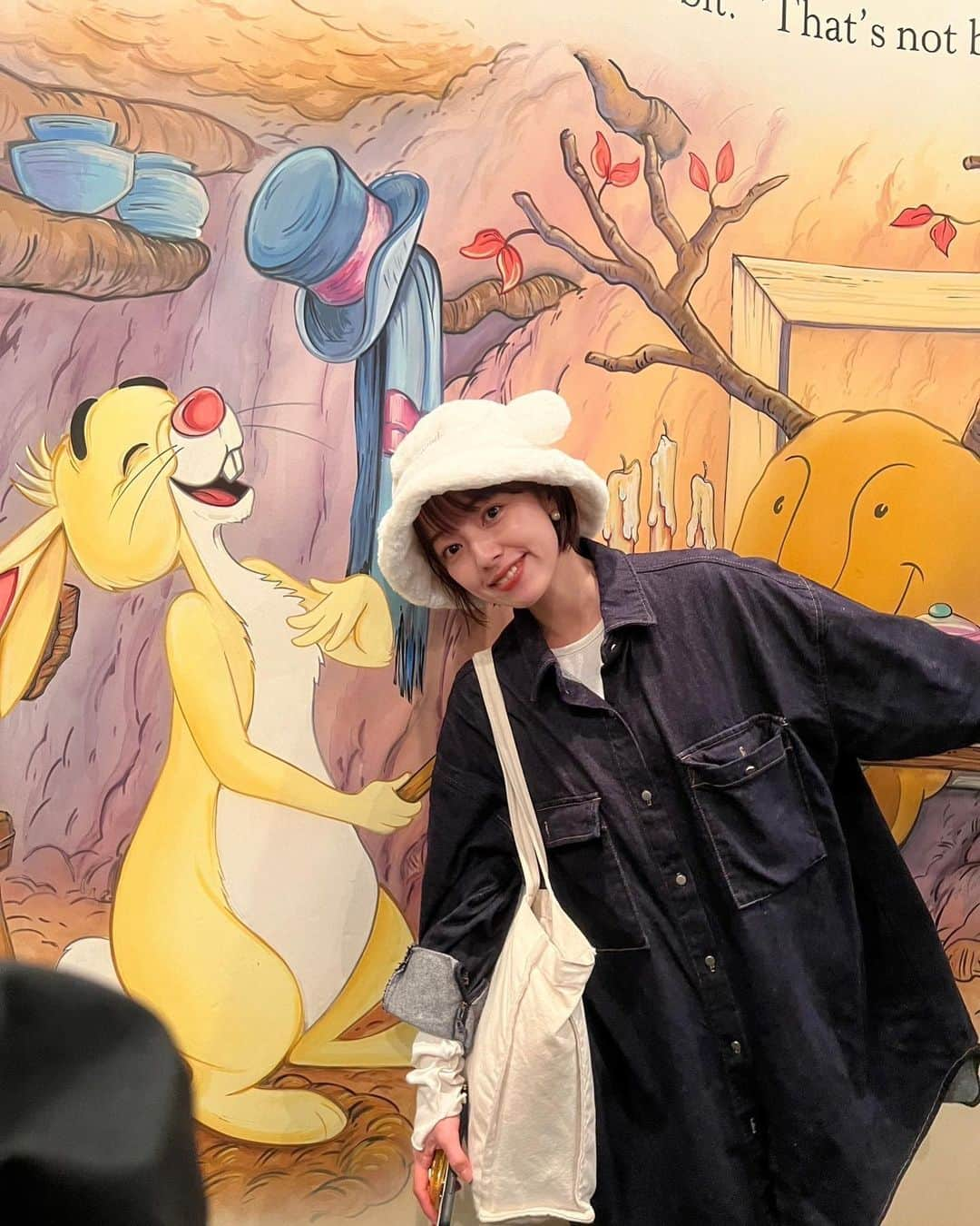 柳生みゆさんのインスタグラム写真 - (柳生みゆInstagram)「数年ぶりのランド🐭🍯🎃 もこもこハットがあったかくてお気に入り☁️美女と野獣も、ベイマックスも乗りたいの10個以上ぜーんぶ乗って大満足☺️ #ディズニーランド#disneyland #ディズニーコーデ #ディズニーハロウィン　#ディズニーカチューシャ」10月10日 19時52分 - miyu_yagyu