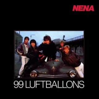 中村松江さんのインスタグラム写真 - (中村松江Instagram)「今日の一曲はNenaで『99 Luftballons』です✨ アルバム「Nena」と「99 Luftballons」に収録。 ドイツのバンド、ネーナが1983年にリリースした世界的大ヒット曲です✨ とにかく当時流行りましたし、今でもふと頭に思い浮かぶくらいにインパクトのある曲です🎶 (№1496) #歌舞伎 #中村松江 #nena #99luftballons」10月11日 6時48分 - matsue_nakamuraofficial