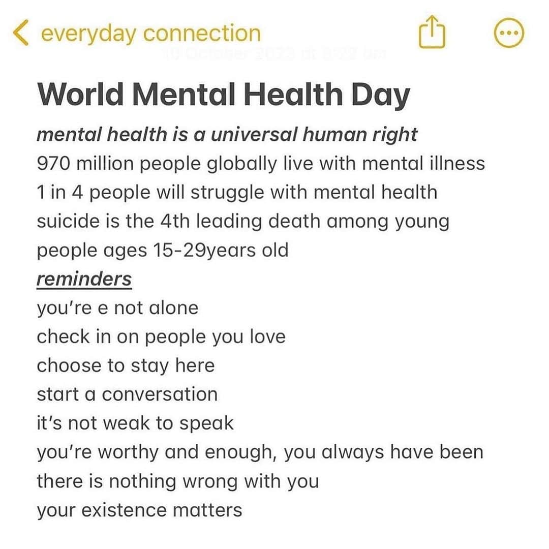 キャサリン・ラングフォードのインスタグラム：「This #worldmentalhealthday thinking of anyone who has or is struggling with their mental health. If there's one thing I've learned over the past 6 years it's how common it is for people to experience mental illness, and how often we fail to provide the right support. Please know you are not alone. Your existence matters, and there is a way for things to get better 💙   Also taking this moment to recognize and thank all of the healthcare workers and organizations (usually nonprofits) that provide constant human support in these areas. More often than not, these services are under-funded and under-appreciated in the moment but so essential and life-changing. You folks rock xx」