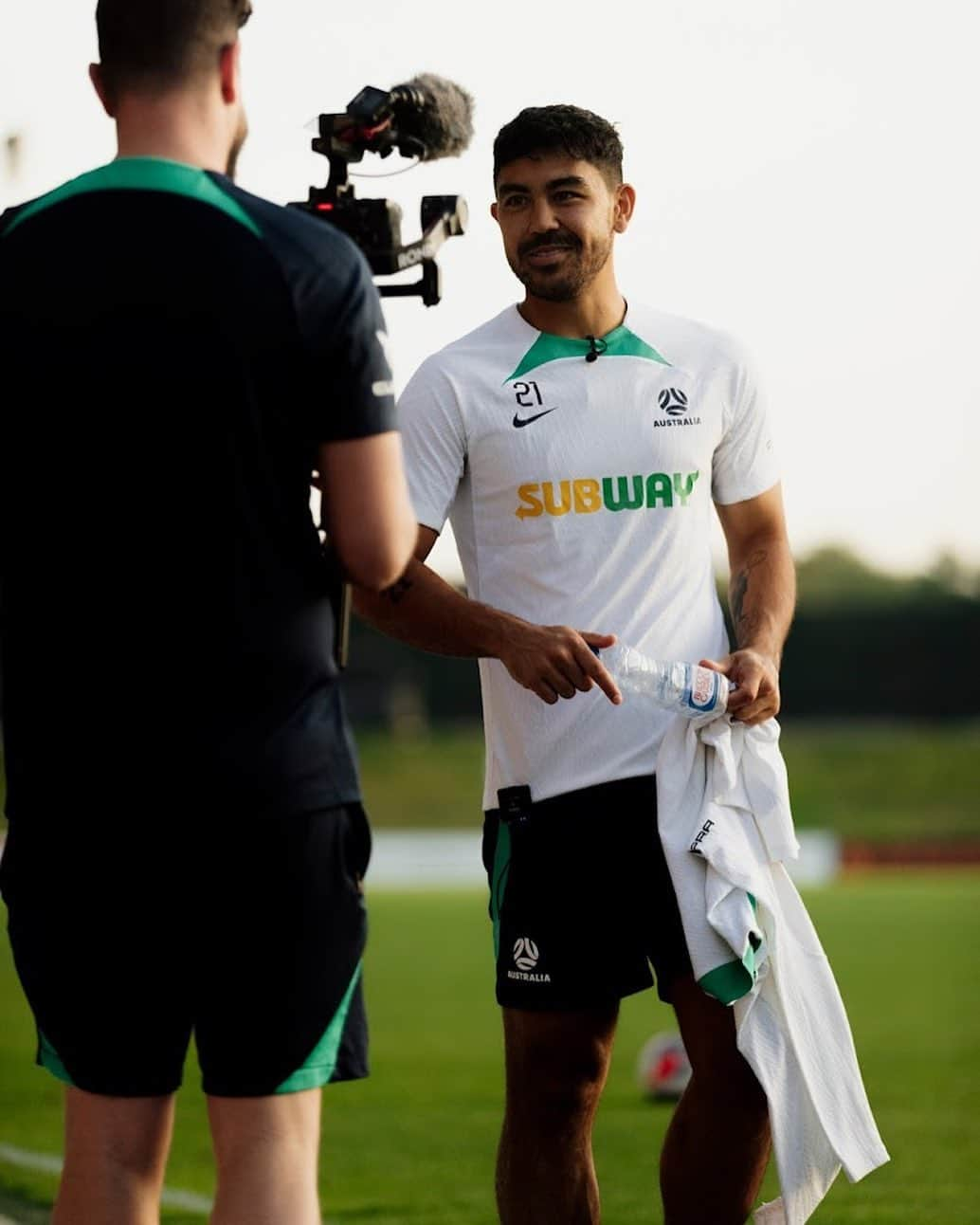 マッシモ・ルオンゴさんのインスタグラム写真 - (マッシモ・ルオンゴInstagram)「Some feeling being back! 🇦🇺 @socceroos」10月11日 5時26分 - massluongo