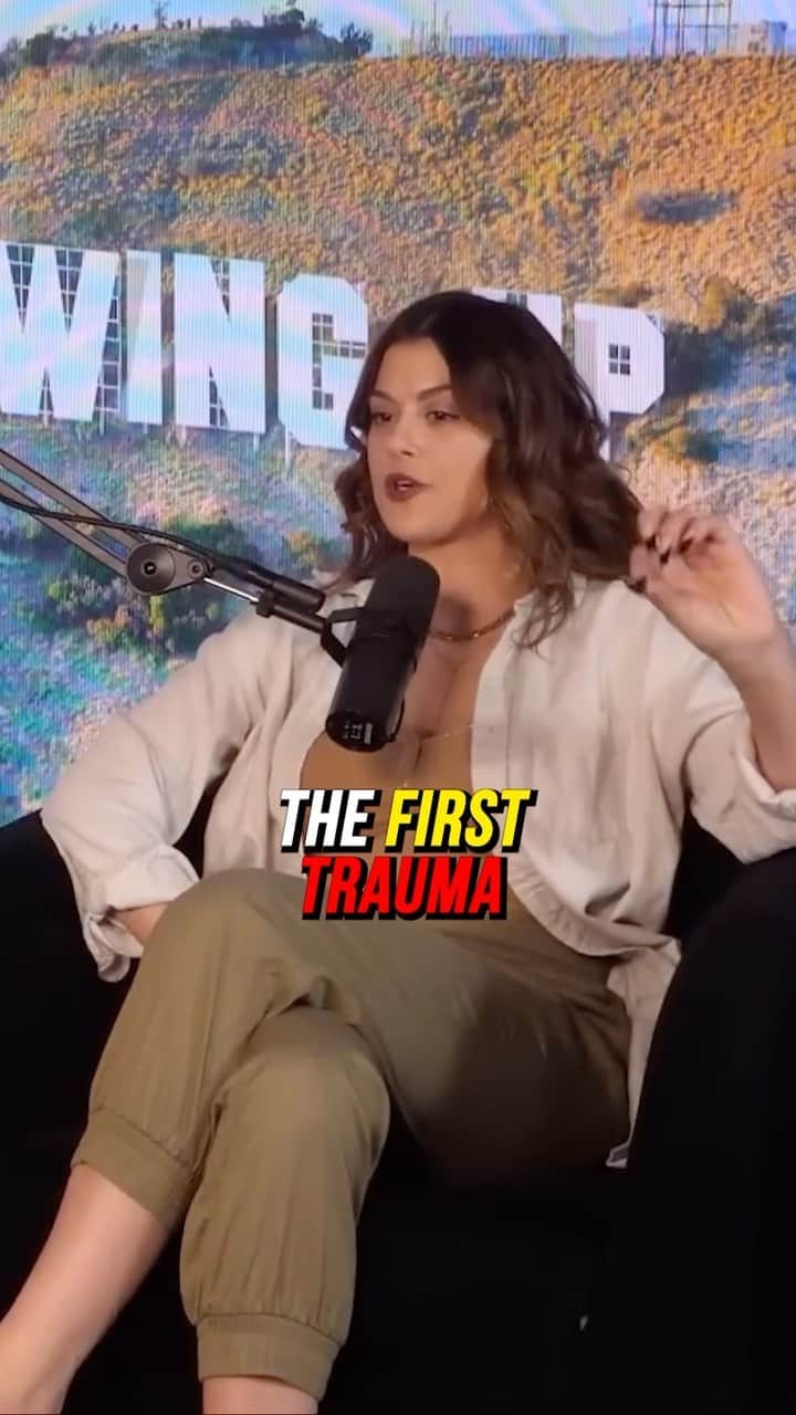 リンゼイ・ショウのインスタグラム：「The Truth Behind Ned & Moze’s IRL Relationship」