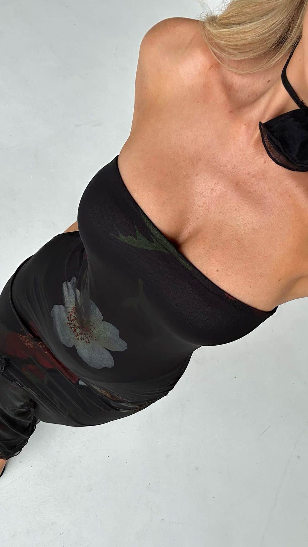 tiger Mistのインスタグラム：「Up to 80% off Storewide! 🖤 Shop our most-loved Theo Maxi Dress NOW $56 USD!」