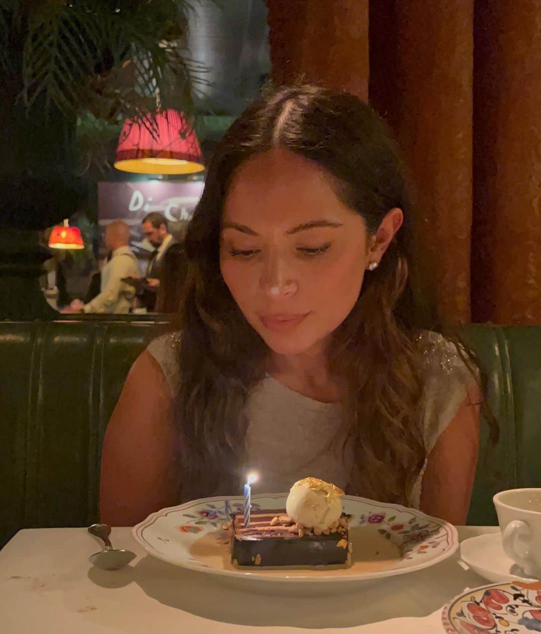 Marianna Hewittさんのインスタグラム写真 - (Marianna HewittInstagram)「So grateful to celebrate another birthday. The older I get, the more I realize I'm still so young. Growing older is a blessing, and I'm so grateful for my good health, happiness, and for my loved ones.」10月10日 21時53分 - marianna_hewitt