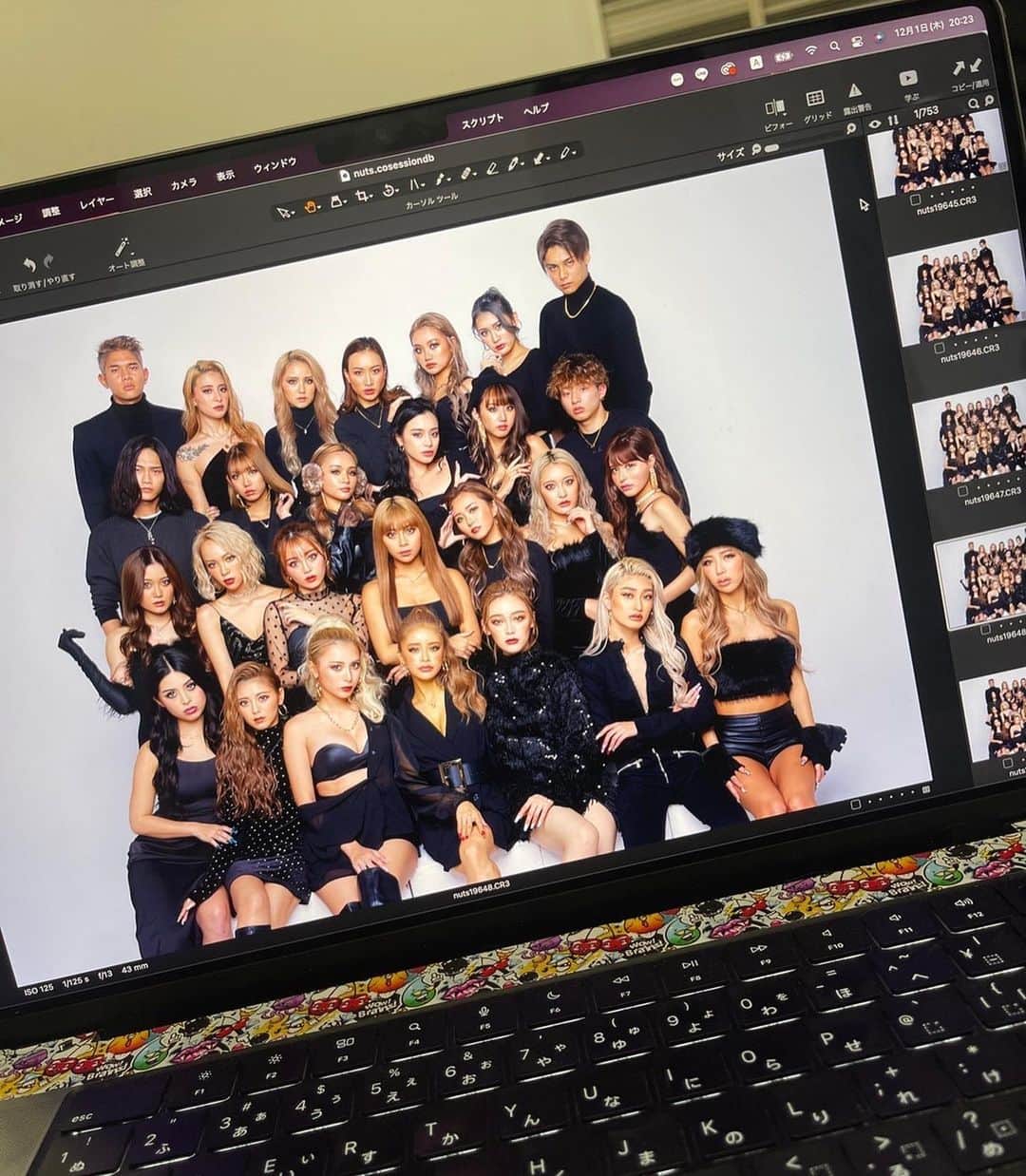 関口さくらさんのインスタグラム写真 - (関口さくらInstagram)「nuts 卒業動画見てくださった方ありがとうございました☺︎。  初期メンバーnutsモデルとして、 1月発売の雑誌は卒業号となるのでぜひみてね🤍✨  写真は思い出ありすぎて途中で諦めました！笑　改めて投稿またします♡」10月10日 21時50分 - frndz.66
