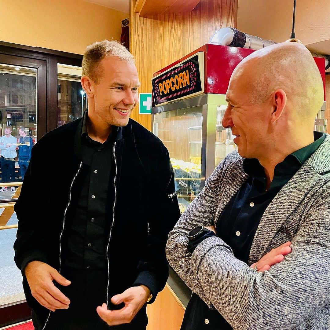 ホルガー・バトシュトゥバーのインスタグラム：「Boyke @arjenrobben」