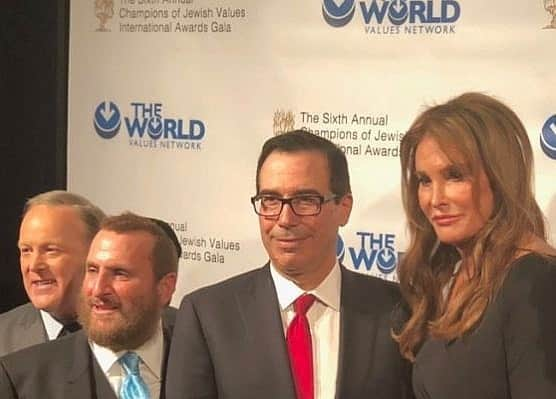 Caitlyn Jennerさんのインスタグラム写真 - (Caitlyn JennerInstagram)「I am a proud champion of Israel. Several years ago Secratary Mnuchin, Secratary Spicer, and I were all honored as Champions of Israel it is an award I hold near and dear. I STAND FIRMLY WITH ISRAEL TODAY AND ALWAYS! 🇮🇱」10月10日 22時17分 - caitlynjenner