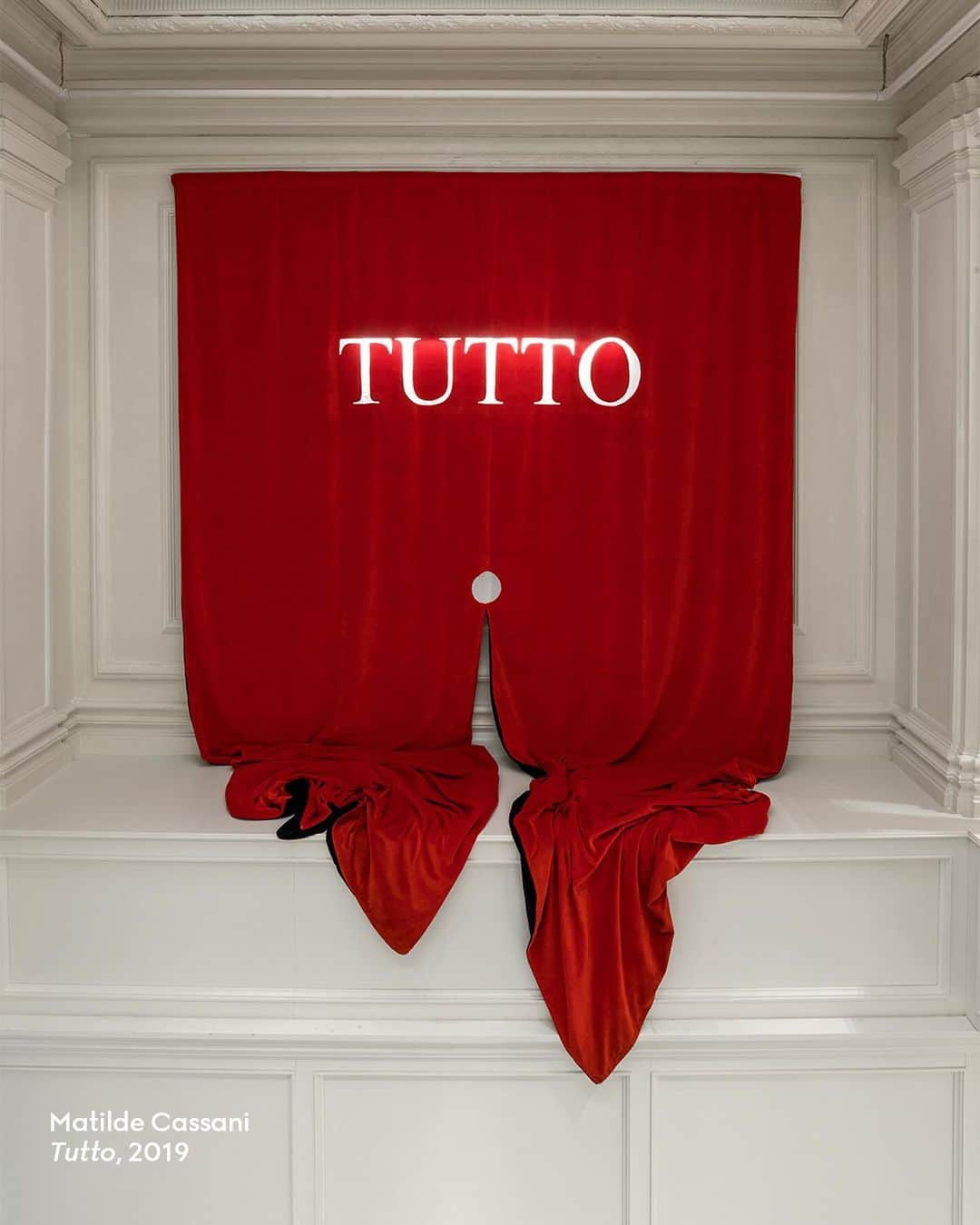 グッチのインスタグラム：「The artist's perspective.  Creators working with diverse mediums bring their vision to the New Bond Street boutique in London.  Artworks 1 Matilde Cassani, Tutto, 2019 Courtesy of the Artist, Milan 2 Liliana Moro, Àncóra, 2016 Courtesy of Nicoletta Fiorucci Collection 3 Joshua Woolford, “and you say you never met the devil?”, 2023 Courtesy of the Artist, London 4 Anna Franceschini, Red Operator n.1, 2023 Courtesy of the Artist, Milan 6 Simon Callery, O Y Wallspine, 2023 Courtesy of the Artist, London 7 Martino Santori, Map (Hidden space under my feet), 2023  Courtesy of the Artist, Milan」