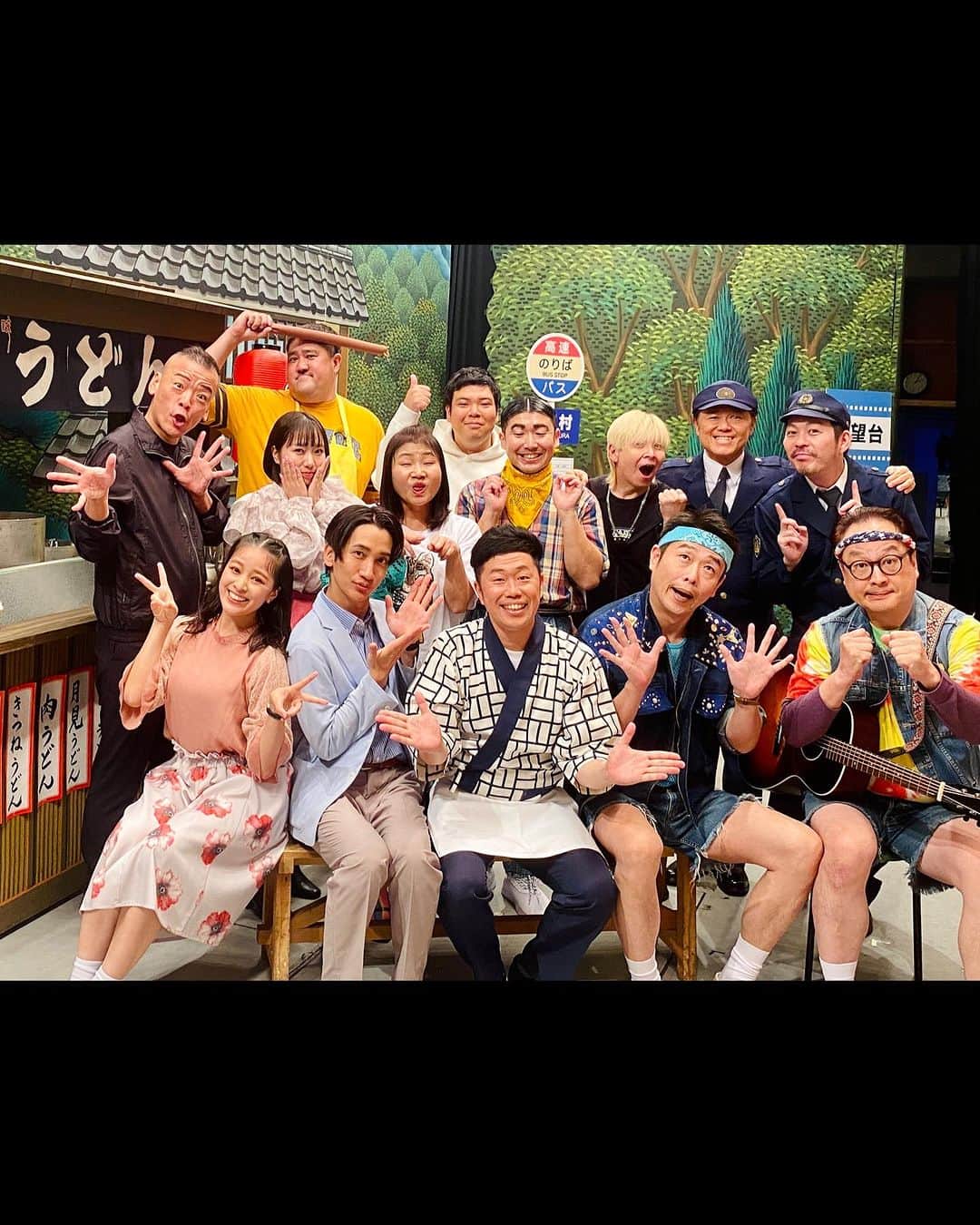 のインスタグラム：「今日が初日の祇園花月吉田裕座長週！  ありがたい事にお話の中心人物です🙇  ただ…明日が千秋楽🥲 なんと、2日だけの公演なんです…！  明日お時間のある方は是非祇園花月まで🙌  p.s  珠代さんの顔がツボすぎる」