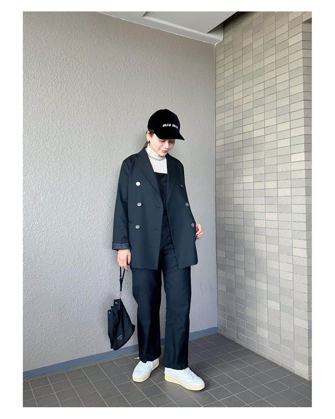 高山直子さんのインスタグラム写真 - (高山直子Instagram)「動きやすさ100点💯 シアートップスとジャケットの組み合わせがちょうど良い気温です🫶 アイテムはタグ付けしてます🏷️」10月10日 22時25分 - nao_70koro