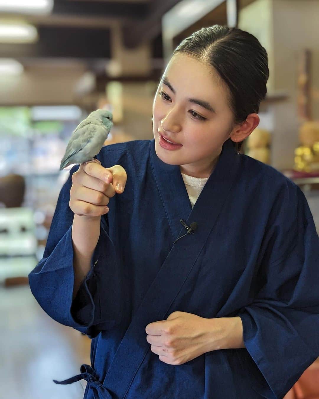 八木莉可子さんのインスタグラム写真 - (八木莉可子Instagram)「鳥さま…  #日本テレビ #アナザースカイ #Pixelで撮影」10月10日 22時39分 - yagirikaco_official