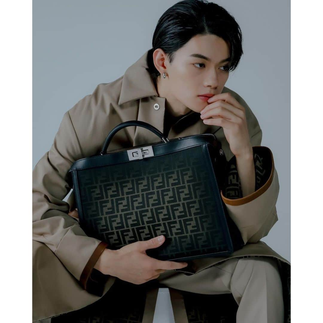 佐野勇斗さんのインスタグラム写真 - (佐野勇斗Instagram)「.  FENDI  @fendi #PR #FendiPeekaboo」10月10日 22時43分 - sanohayato_milk