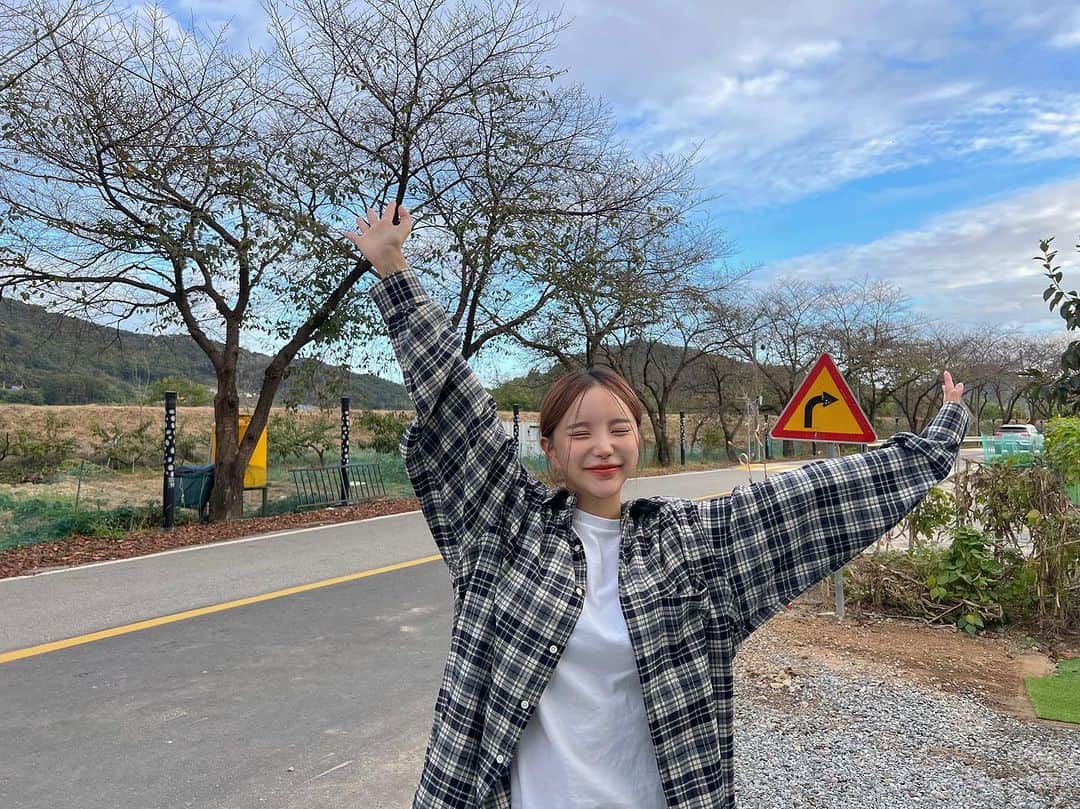 のインスタグラム：「아이 돌보는 친구들과 아이돌 보는 나..의 여행 ..^^」